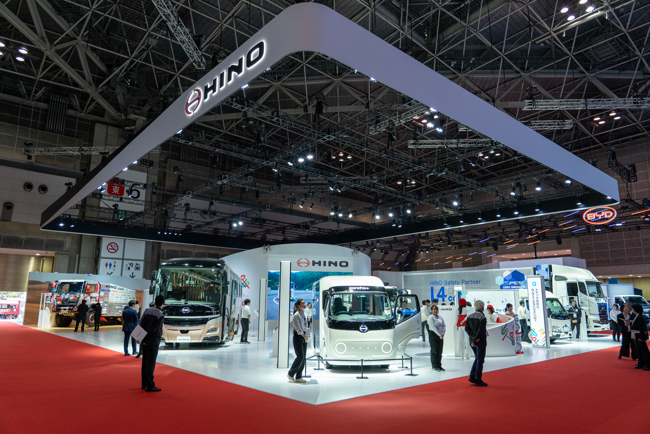 日本移動展現場少了一些商業氣息，卻能感受出日本作為汽車工業大國的志氣。