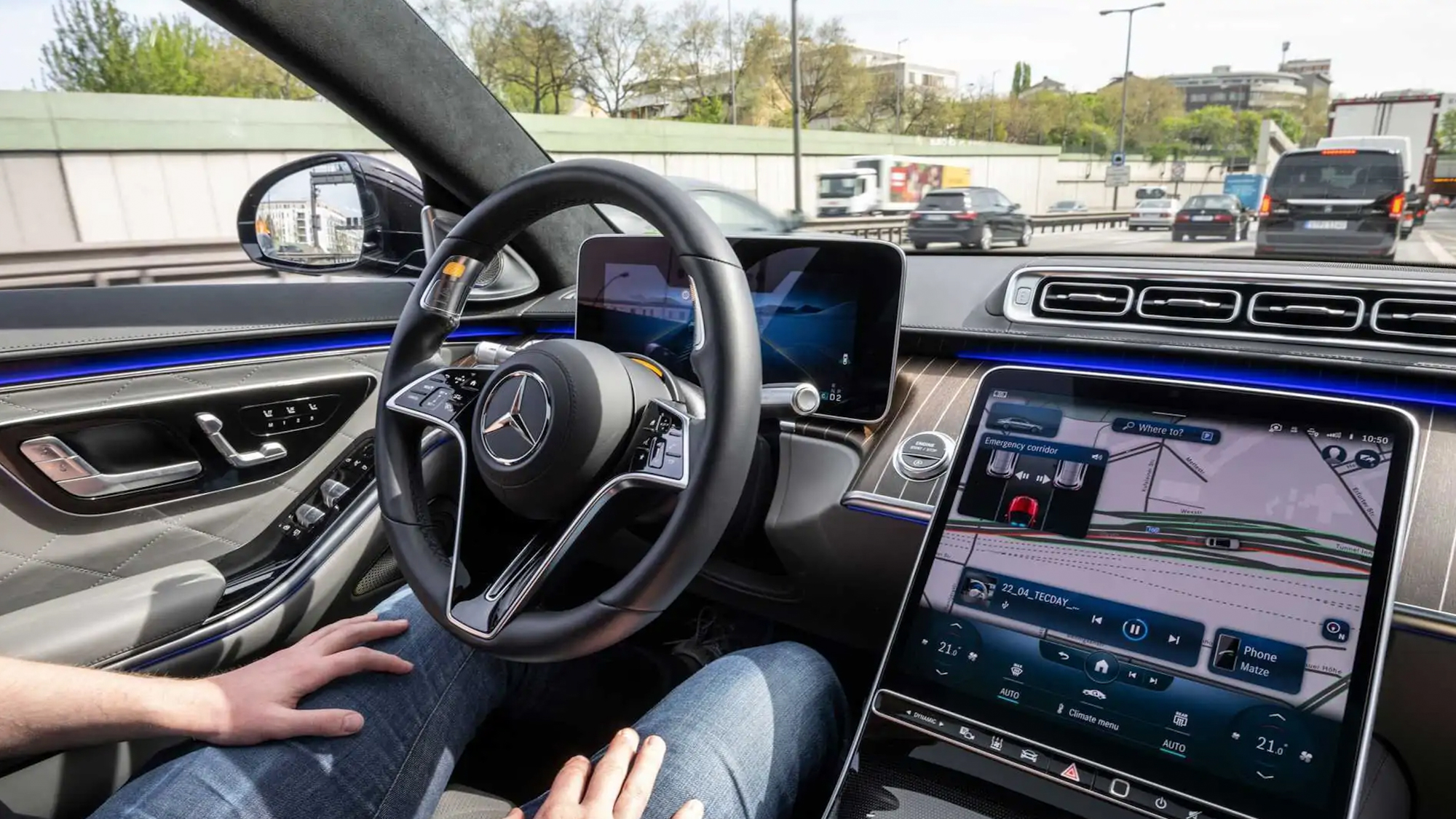 現在自動駕駛技術其實已經算成熟,但要達成 Level 5 真正全自動駕駛,還是有漫漫長路得走。