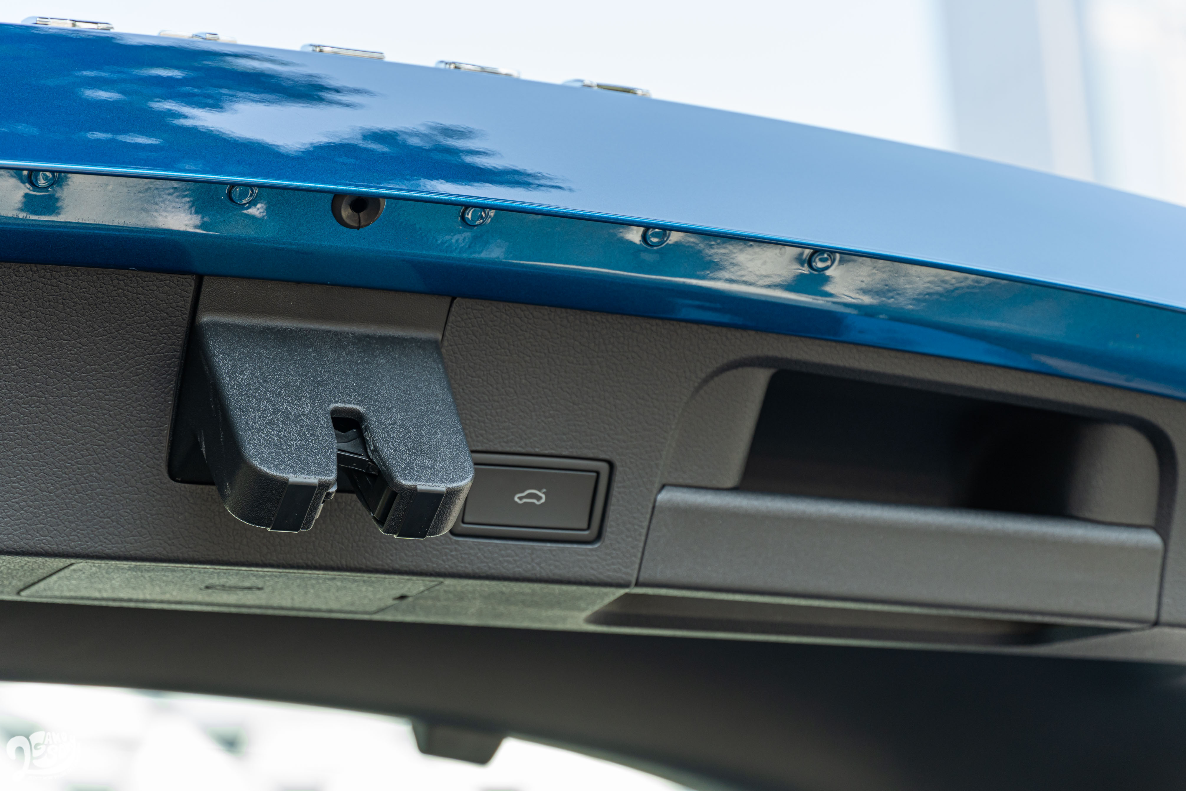 配備電動尾門功能。