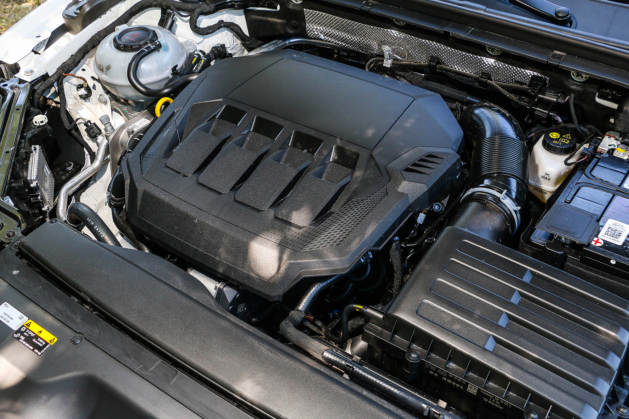 試駕車的動力為 272 匹馬力的 2.0 TSI 汽油引擎。