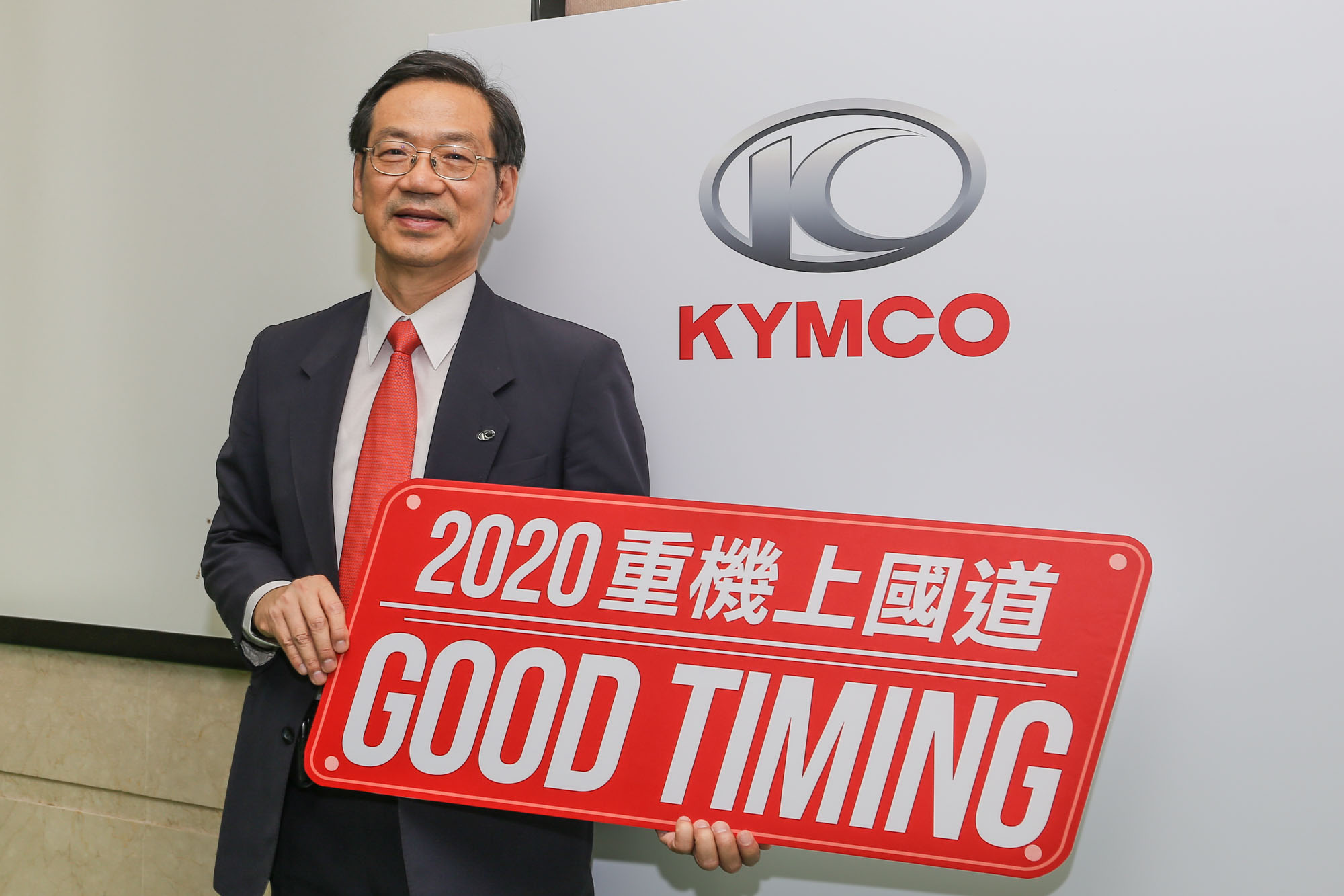 透過 2019 國際重型機車展現場，光陽執行長柯俊斌大力呼籲政府於 2020 年開放大型重型機車騎乘國道。
