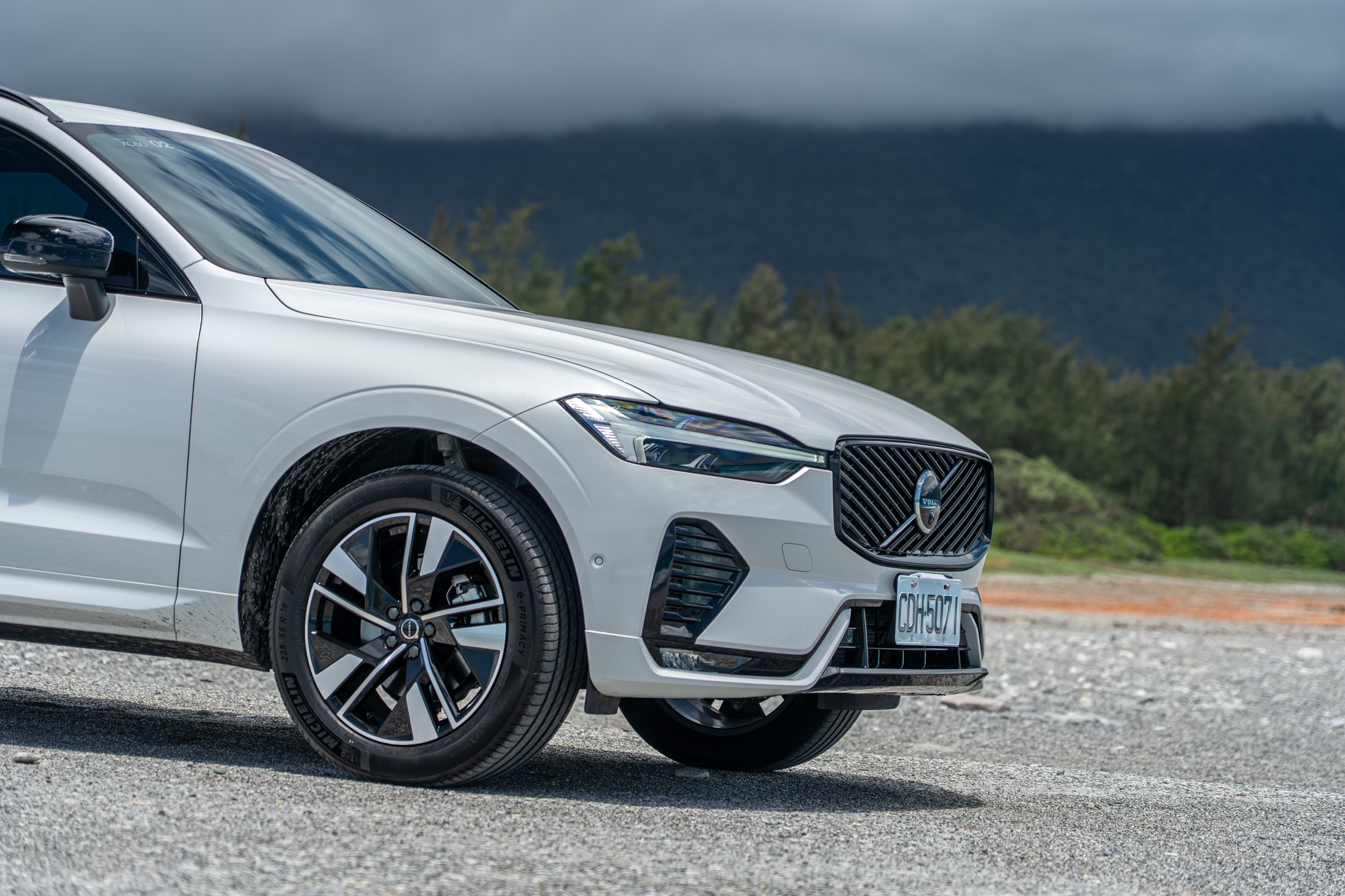 過往俗稱 R-Design 的運動套件被列為 B5 AWD Plus 車型的標準配備。