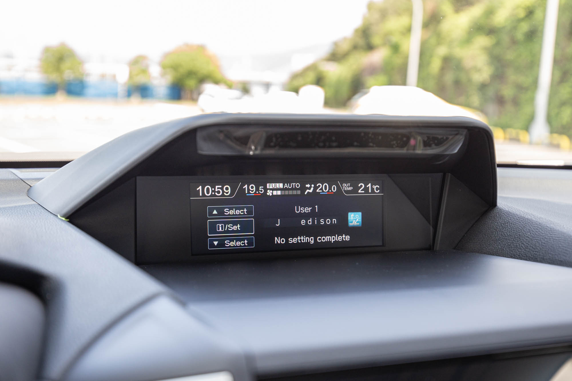 DMS 智能駕駛警示系統可設定駕駛英文名字。