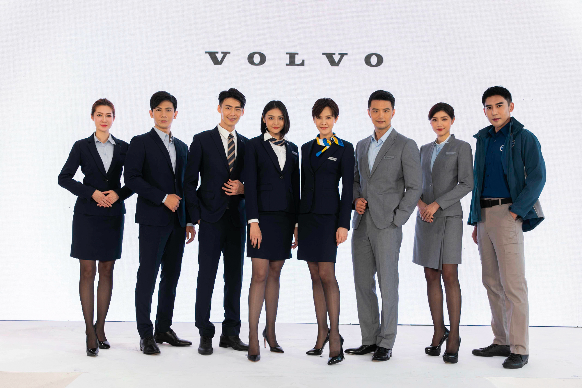 Volvo 宣佈全面升級改款工作人員制服，特別邀請凱渥名模演繹北歐時尚風情。