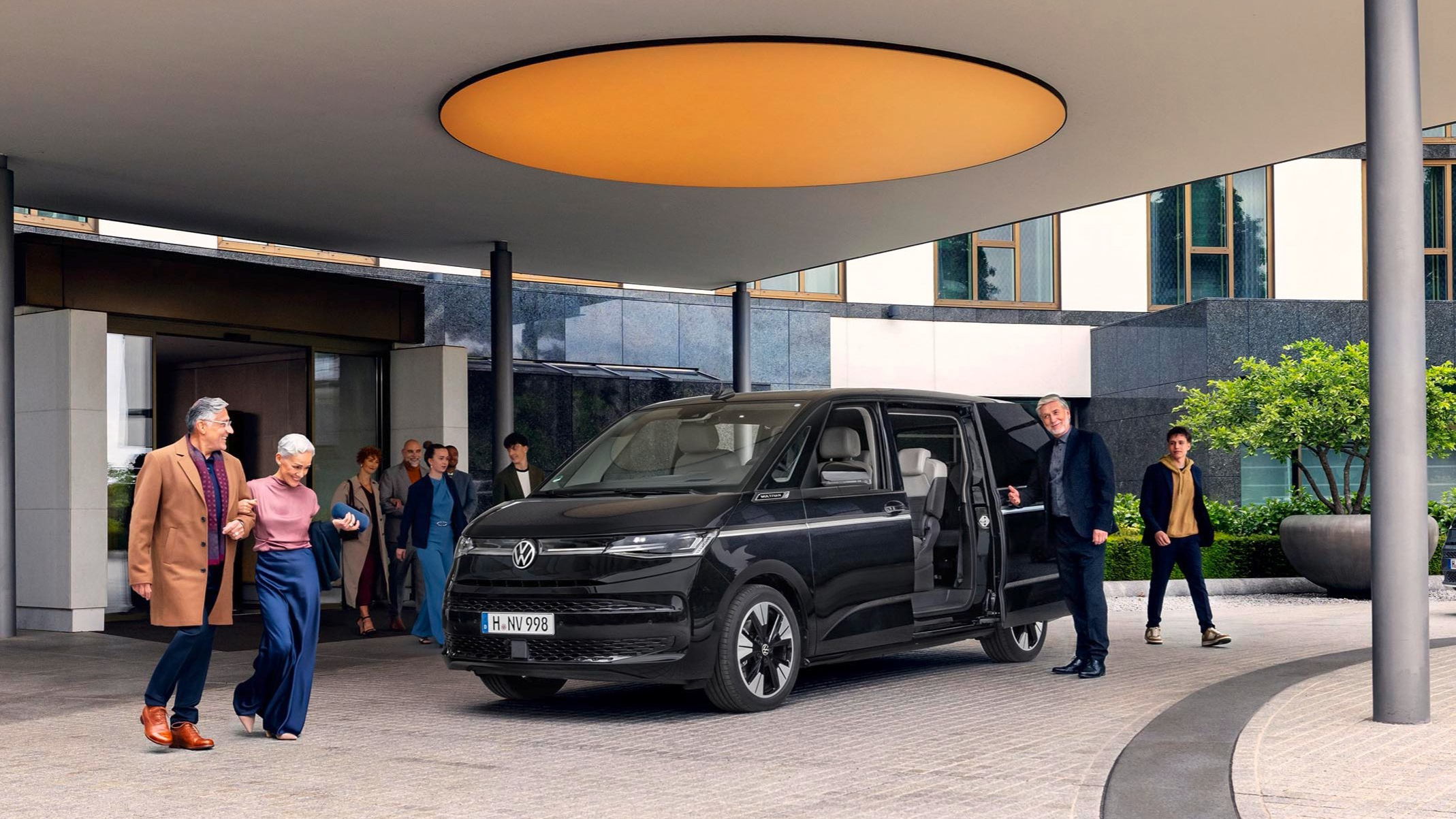 福斯商旅 Multivan TDI 8 人座車型 210 萬起更新上市！