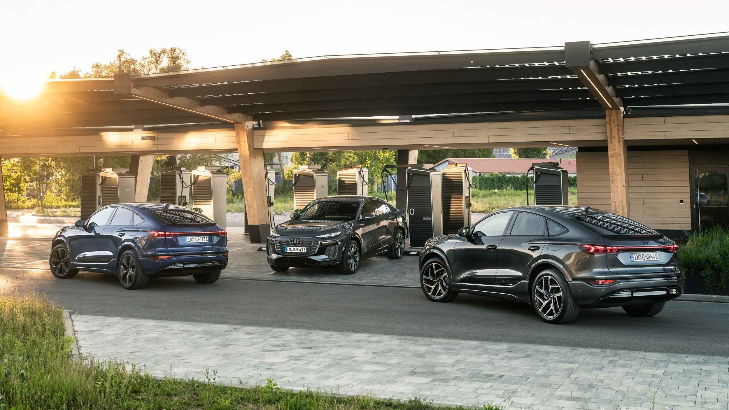 Audi Q6 Sportback e-tron 276 萬起發表上市！