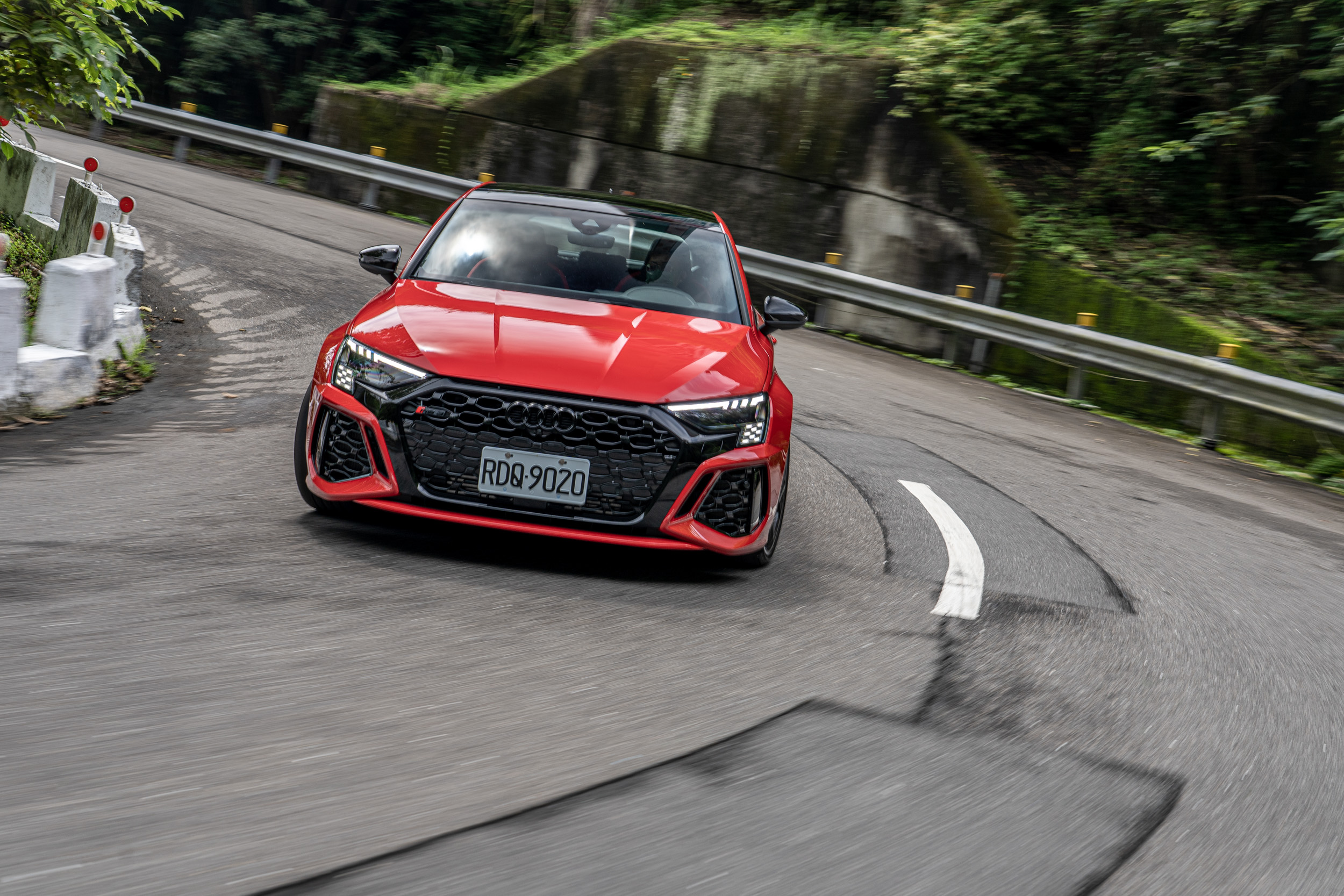 在 RS 3 上所裝載的 quattro 可塑型比想像中高。