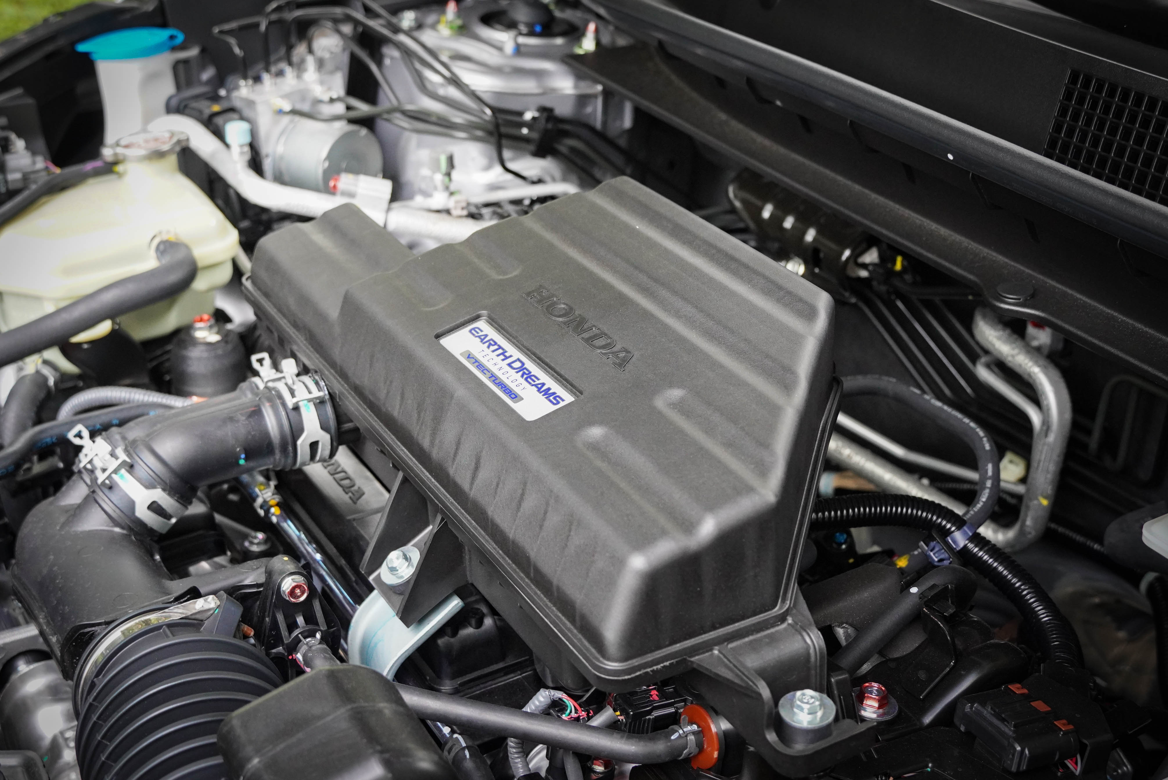 Earth Dreams VTEC Turbo 引擎輸出為 193 匹馬力、24.8 公斤米扭力。
