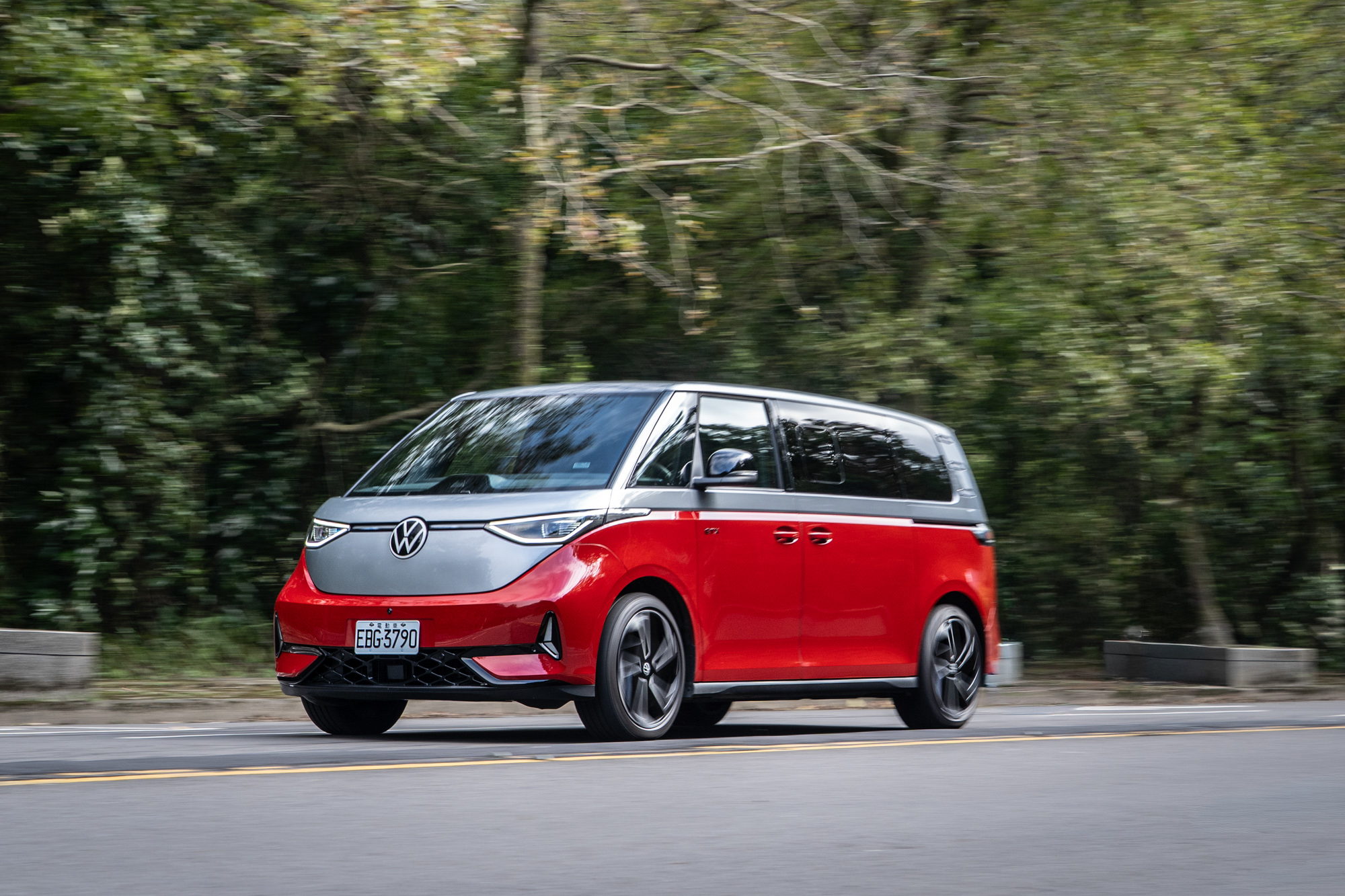 340匹綜效輸出馬力與 57 kgm峰值扭力，讓ID.Buzz GTX擁有傳統此類車款不曾有的加速樂趣。