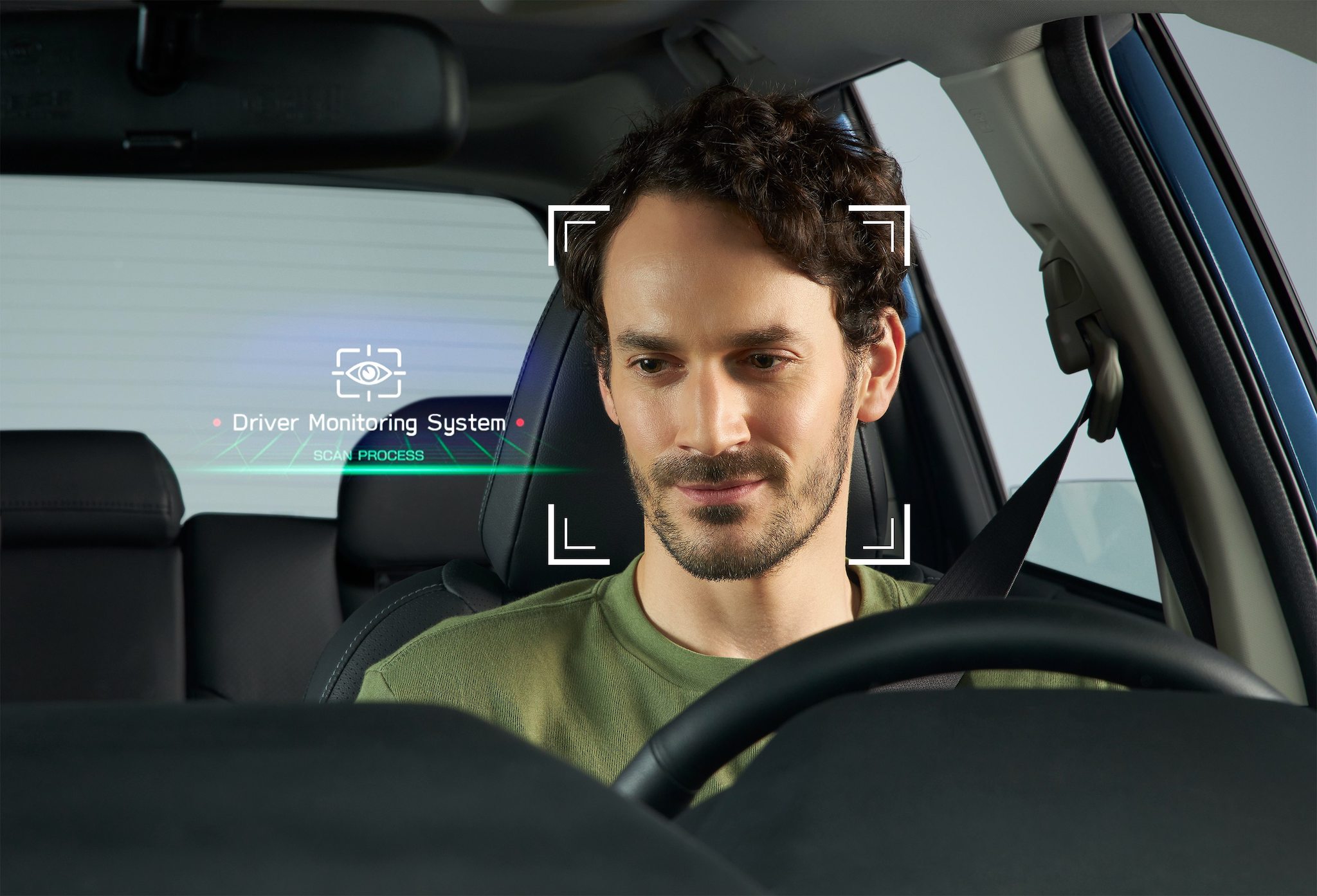 Forester 標配全新 DMS智能駕駛警示系統。