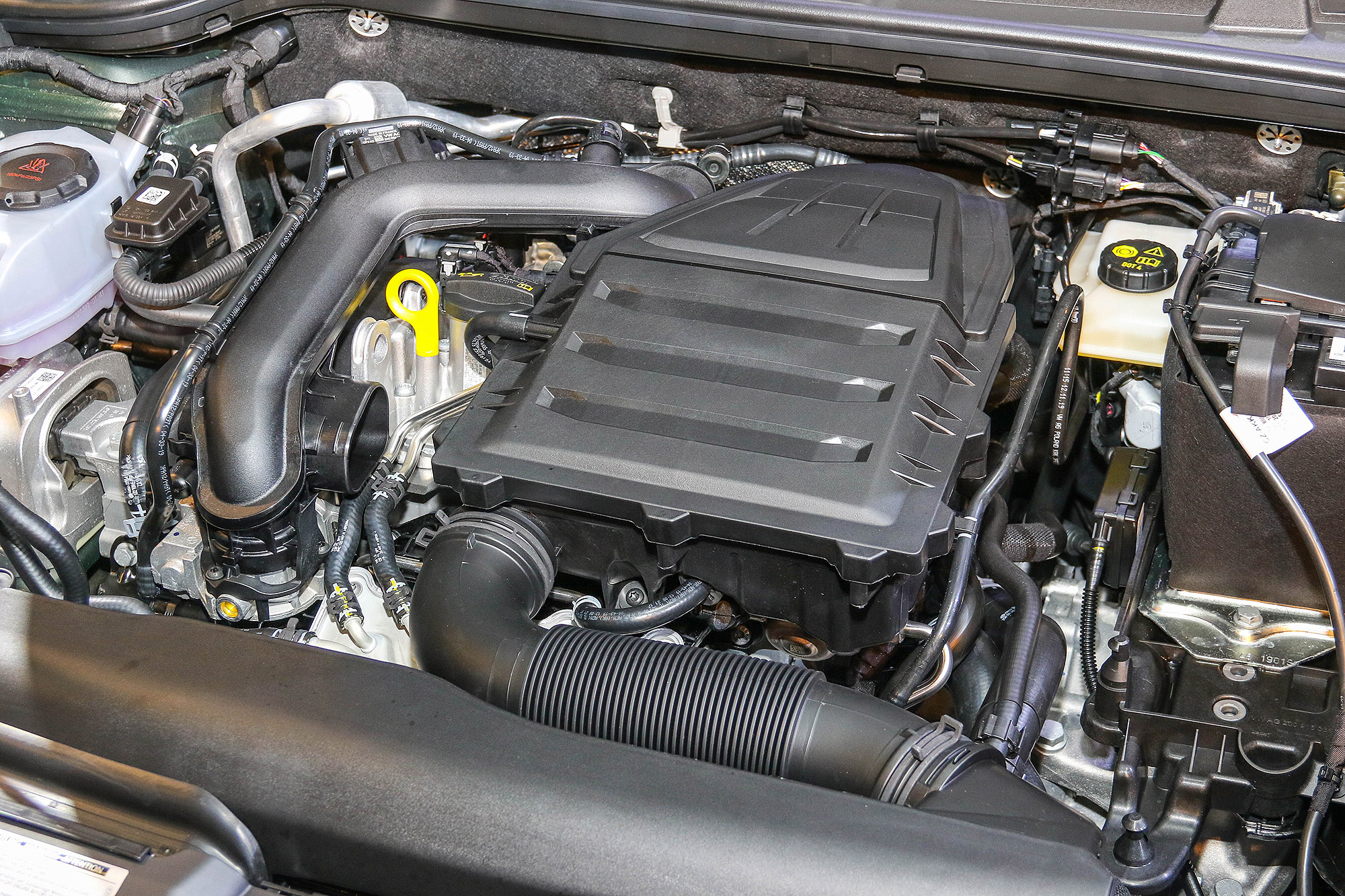 1.0 TSI 引擎動力輸出數字為 115 匹馬力與 20.4 公斤米扭力。