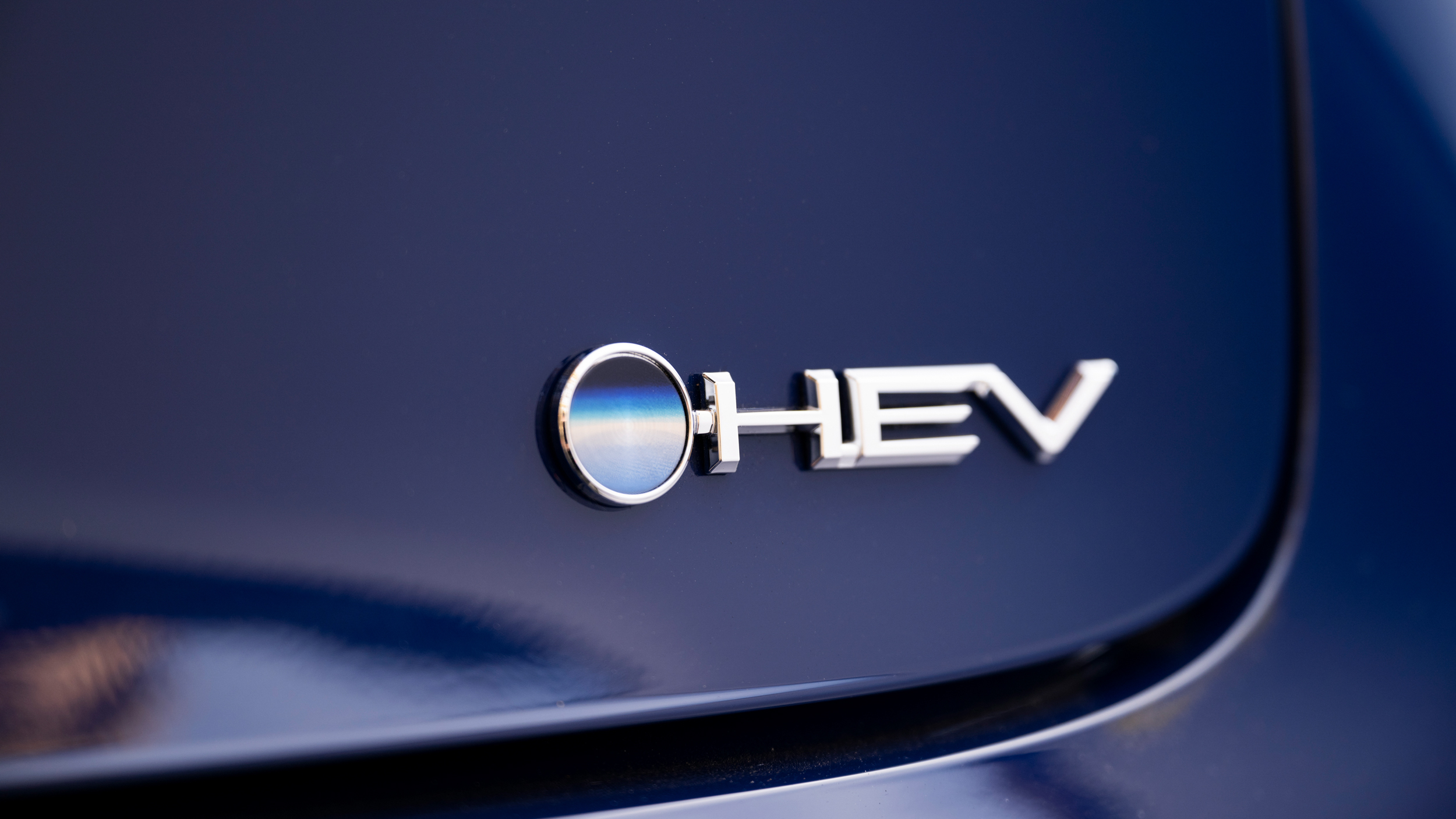 燃油轉向電能的理性終點？解構日韓 Hybrid 技術邏輯，想買油電車你該看看這篇！