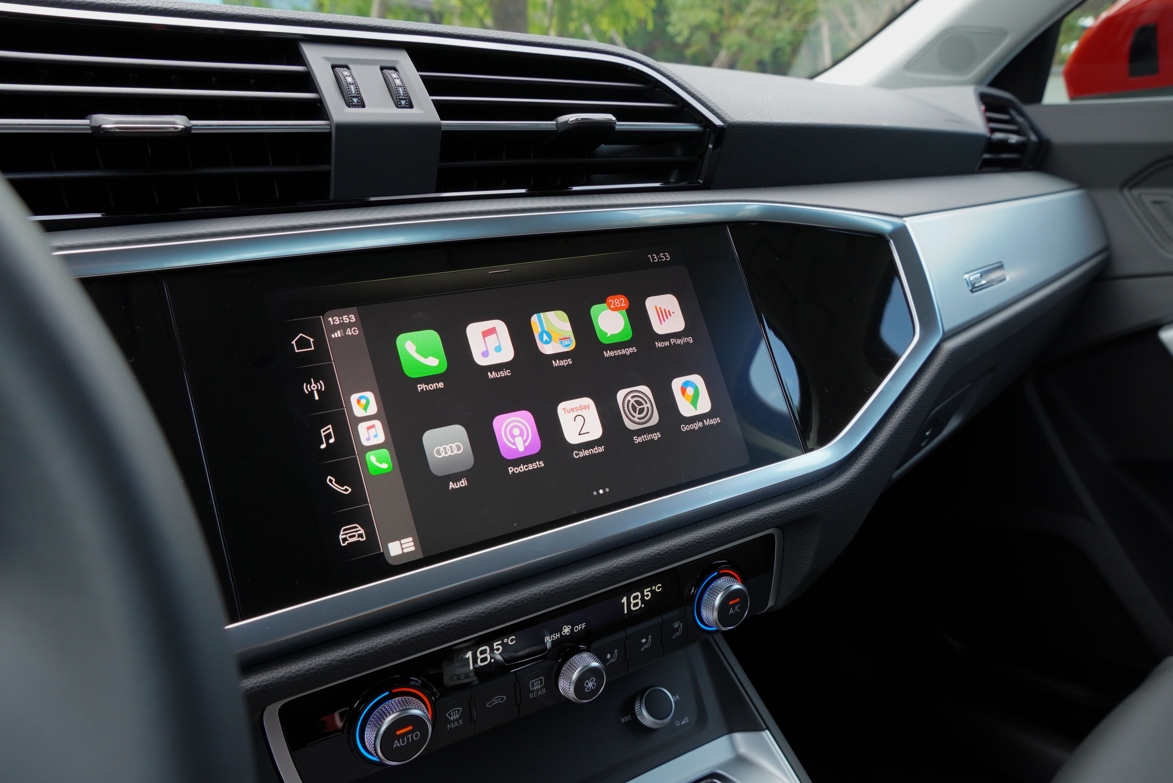可支援 Apple CarPlay 與 Android Auto 系統。