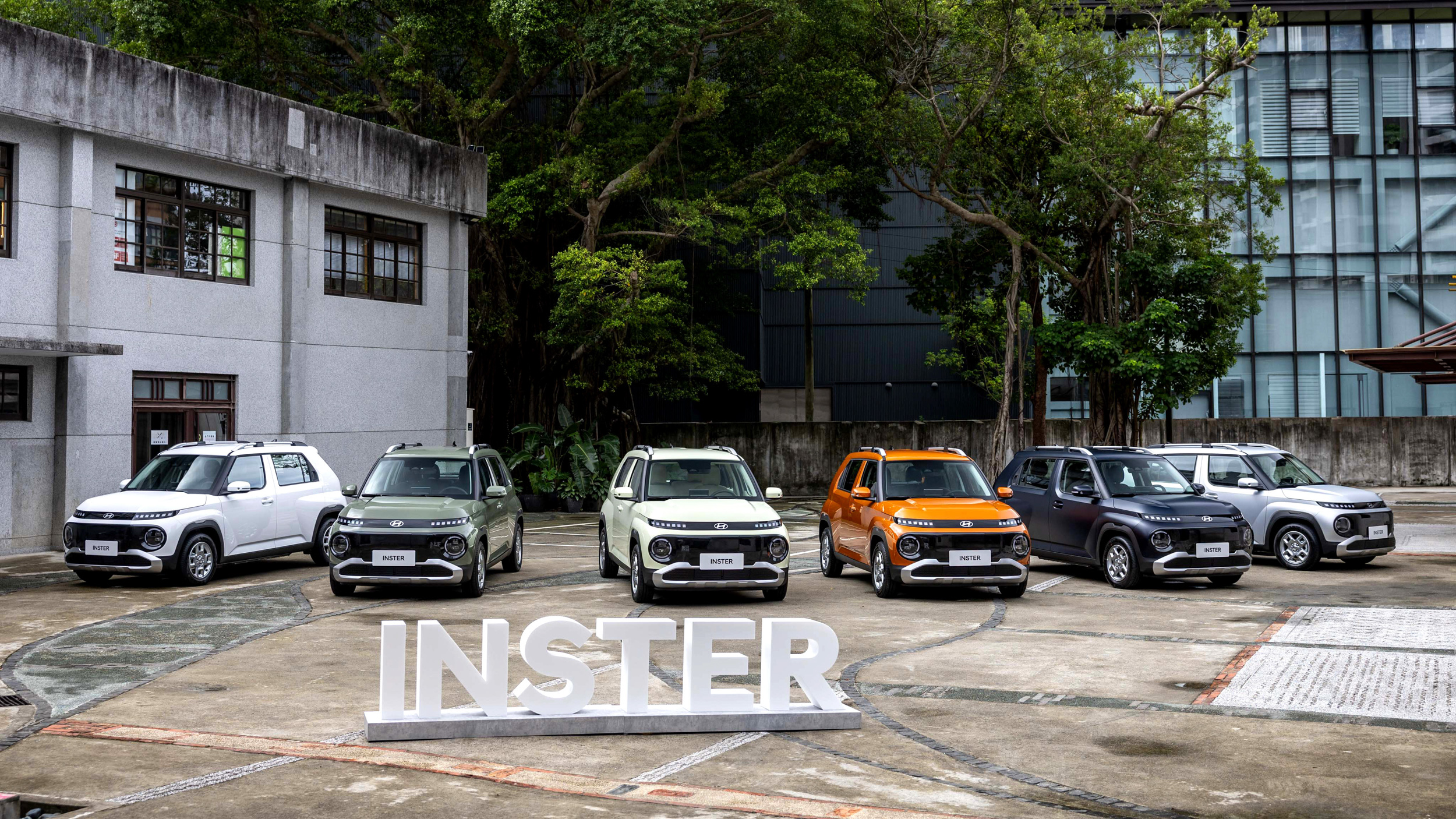 進攻入門純電市場！Hyundai Inster 採三車型陣容投放上市，建議售價 94.9 萬起！