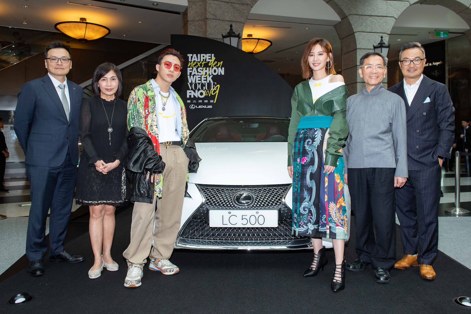 Lexus 贊助 2019 臺北時裝週 x Vogue 全球購物夜