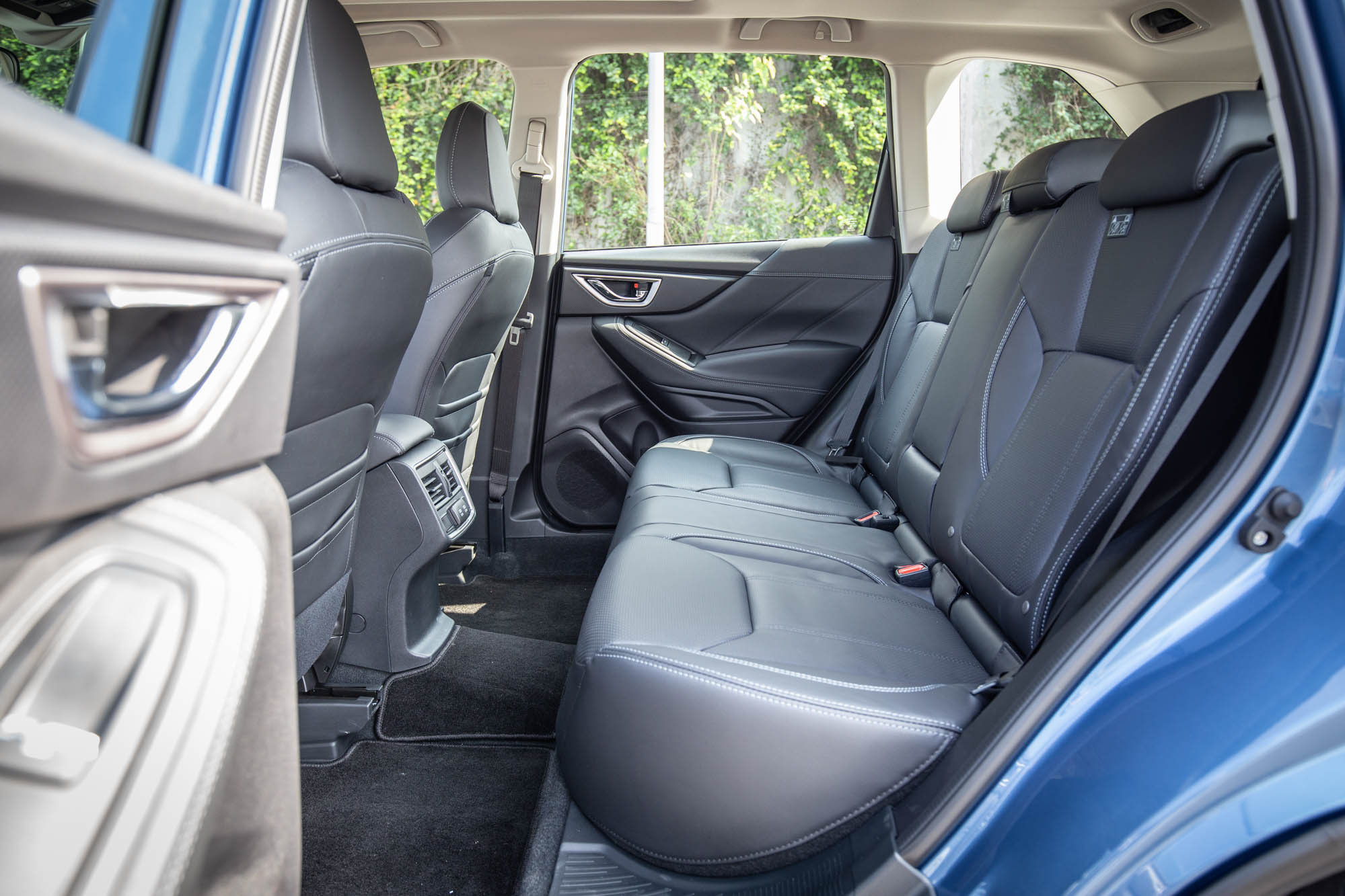 2670mm 軸距與妥善的空間利用,營造出相當寬敞的後座空間。