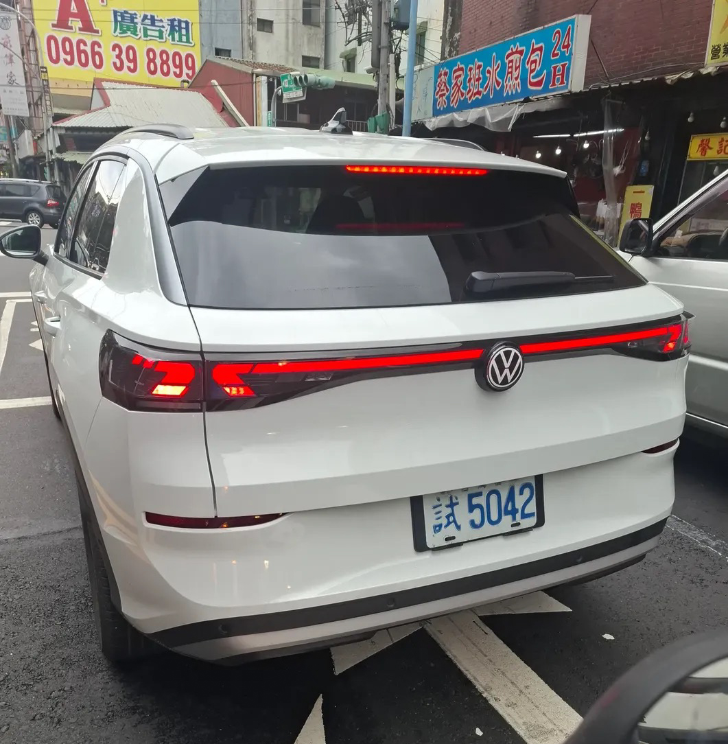 熱心網友在路上捕捉到第二代 Volkswagen T-Roc 路測中！