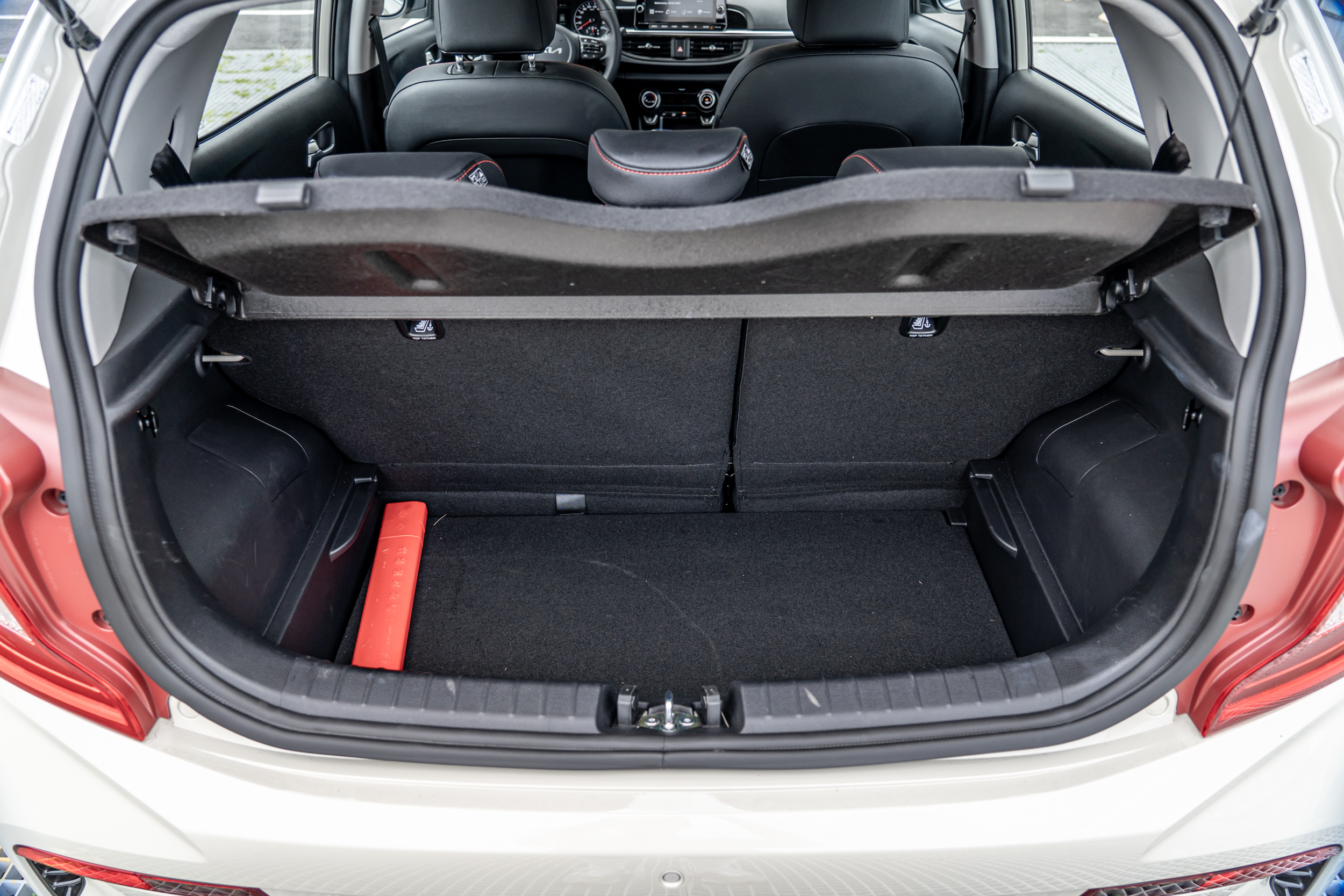 置物容積可透過 6 / 4 分離傾倒機制得以擴展。