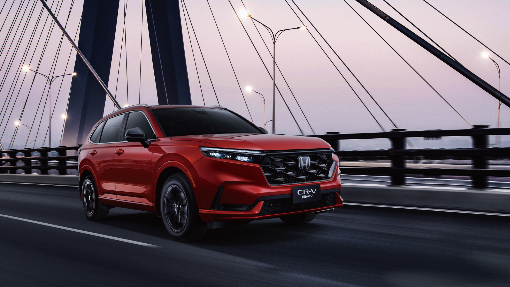 Honda CR-V 重整編成，e:HEV 動力入列，建議售價 99.9 萬元起！