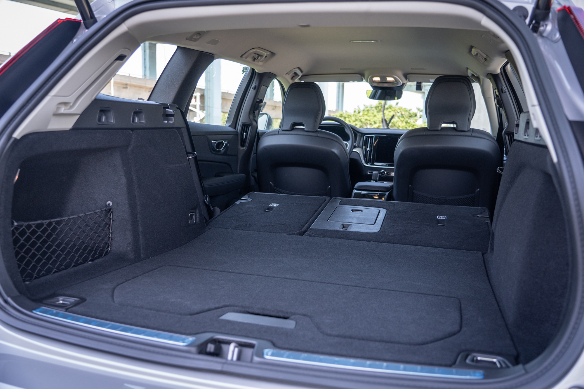 透過後座椅背的打平變化機制,讓最大置物容積可來到1431公升之譜。