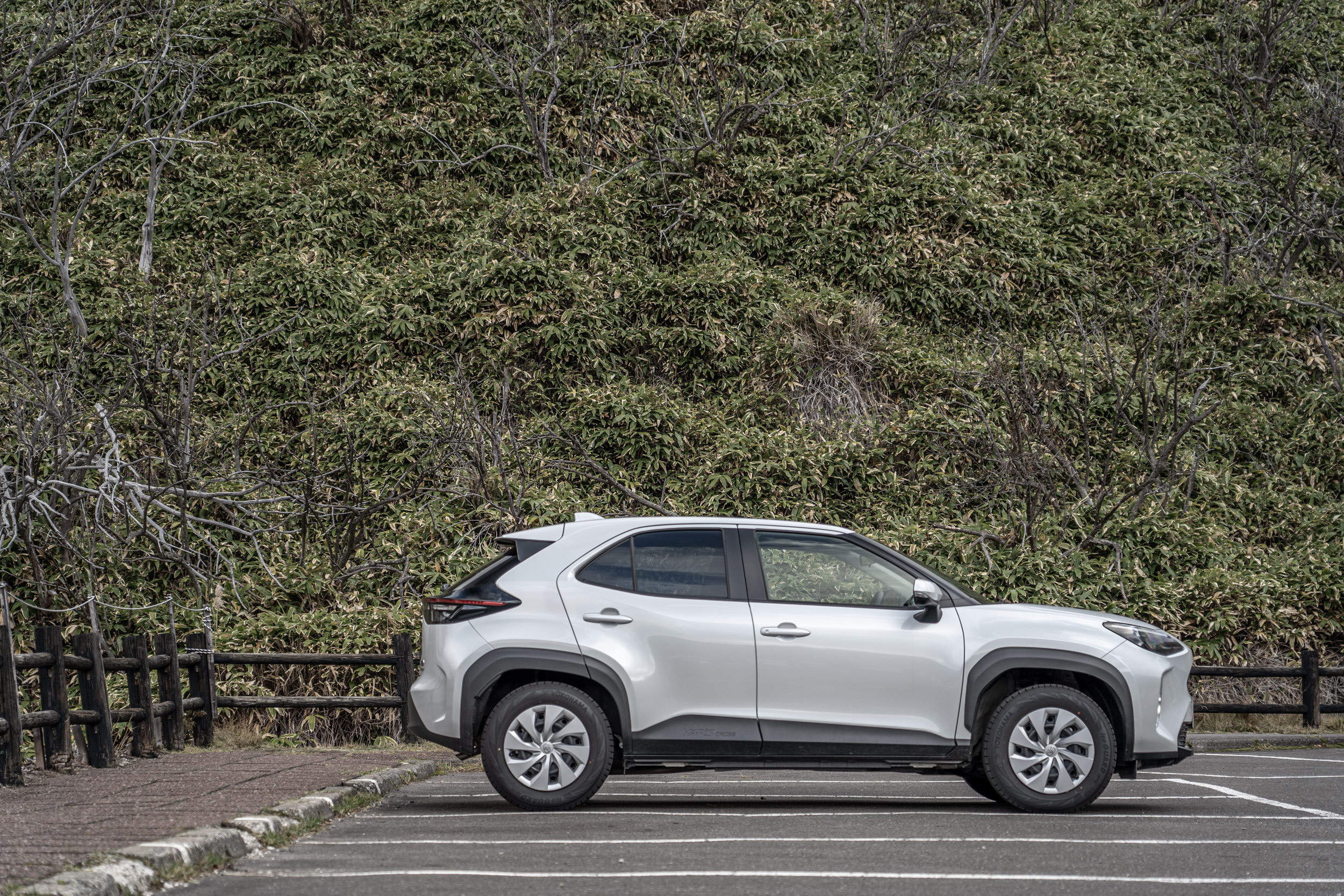 日規 YARiS Cross 與國造車型最大的差異點在於車身尺碼上的不同。