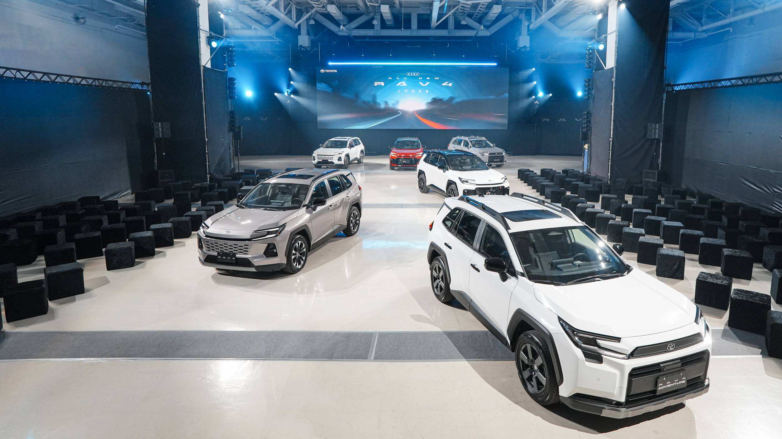 Toyota 第六世代 RAV4 三車型六編成 104 萬起發表上市！