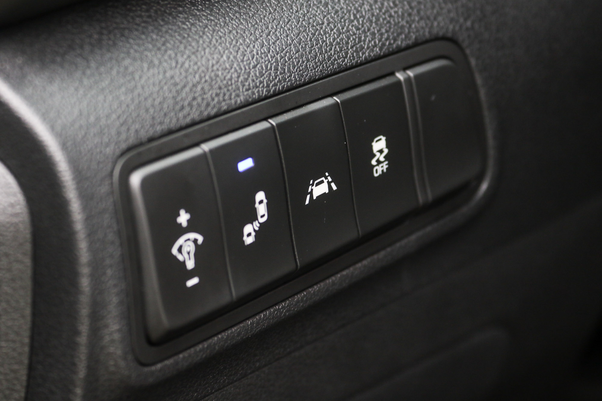 Hyundai SmartSense 主動安全科技的配備也是此次 Tucson 改款的重點。