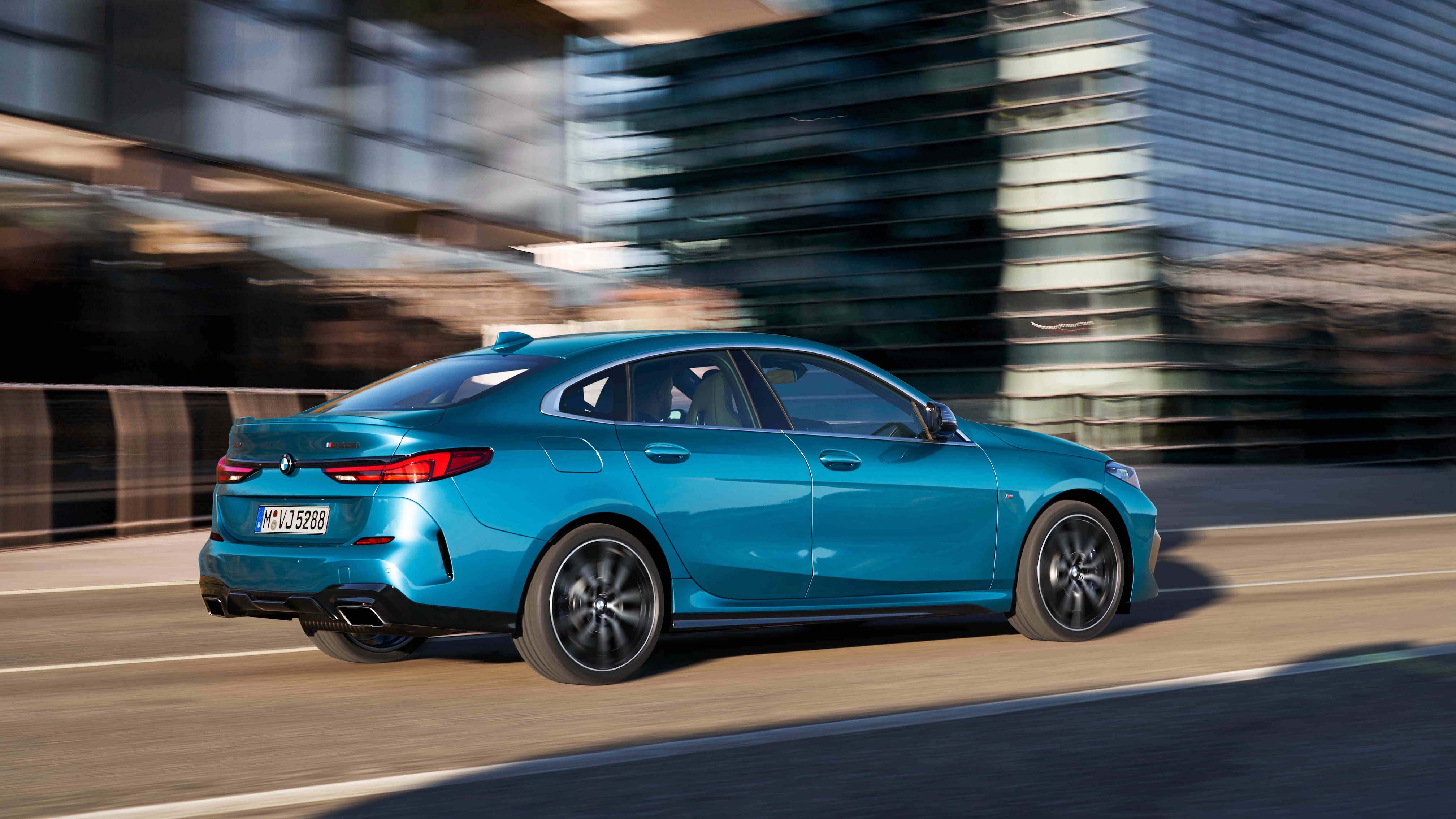 全新 BMW 2系列Gran Coupé 將於 4 月中旬登場！