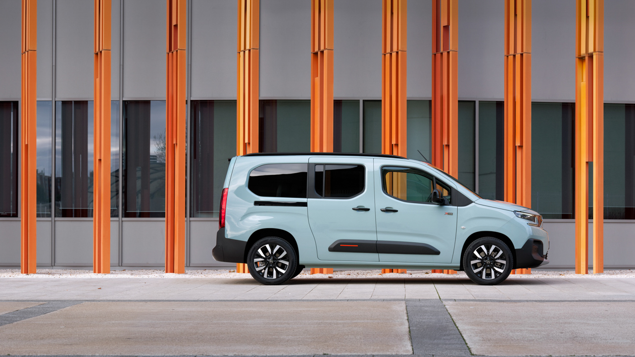 PEUGEOT / CITROËN  2026 正年式車款強化上市，座艙質感到駕馭體驗全面升級！