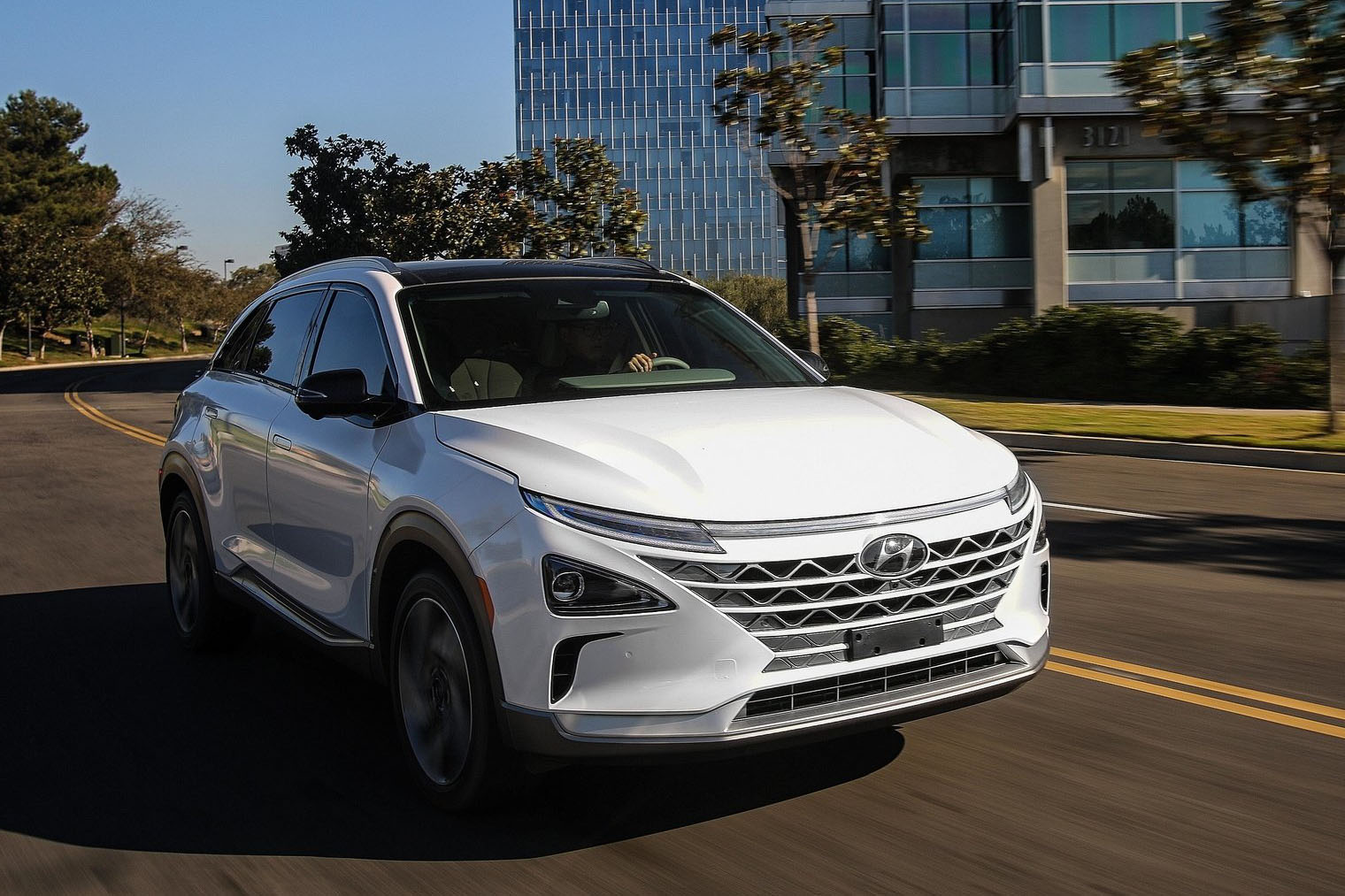 氫燃料電動車一直是 Hyundai 強項，Nexo 是世界首輛氫動力 SUV，純電里程高達 570 公里。
