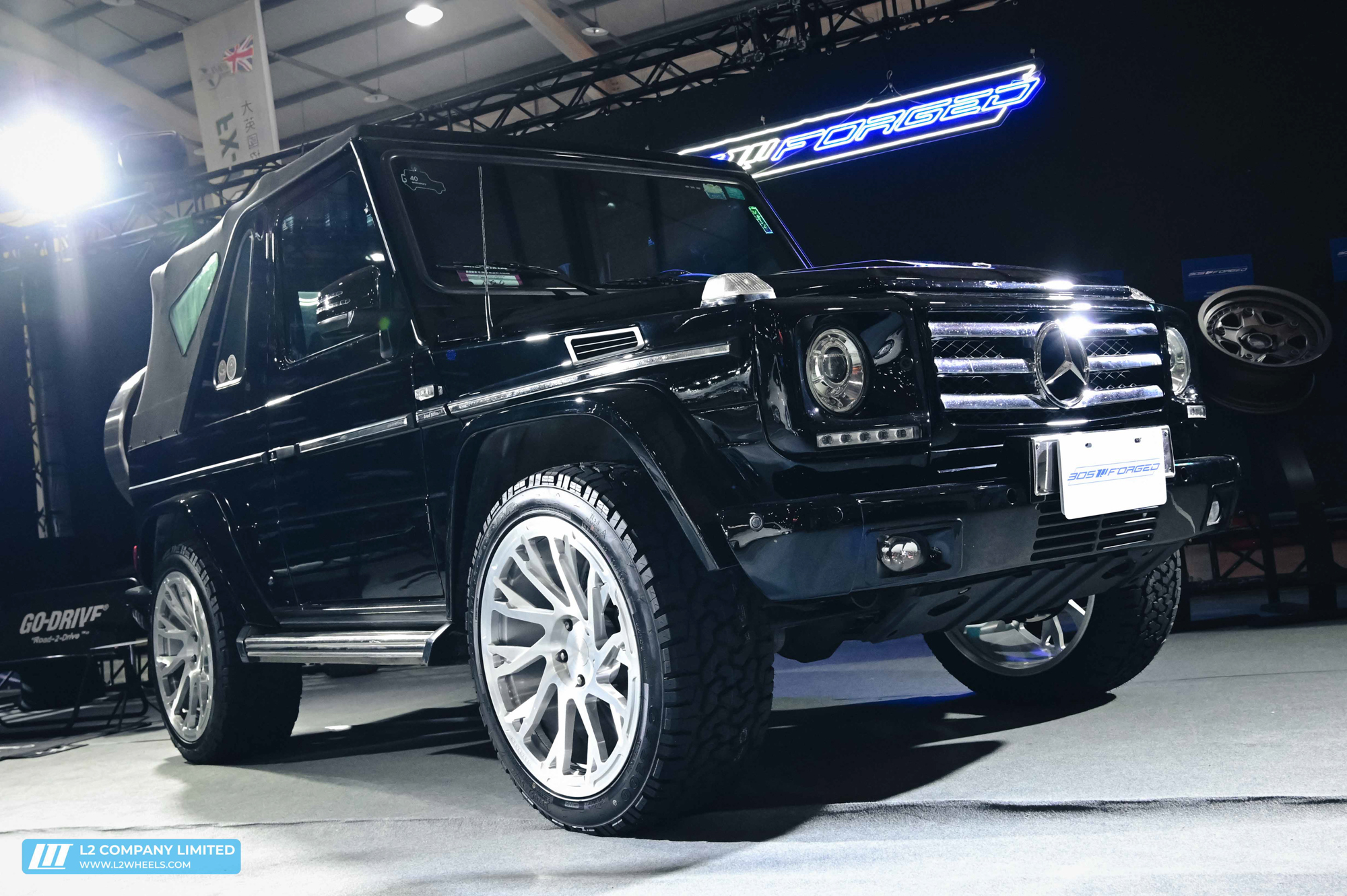 稀有敞篷賓士 G-Class 搭配美國305Forged 的設計師款 PR305 ROVER 22 吋