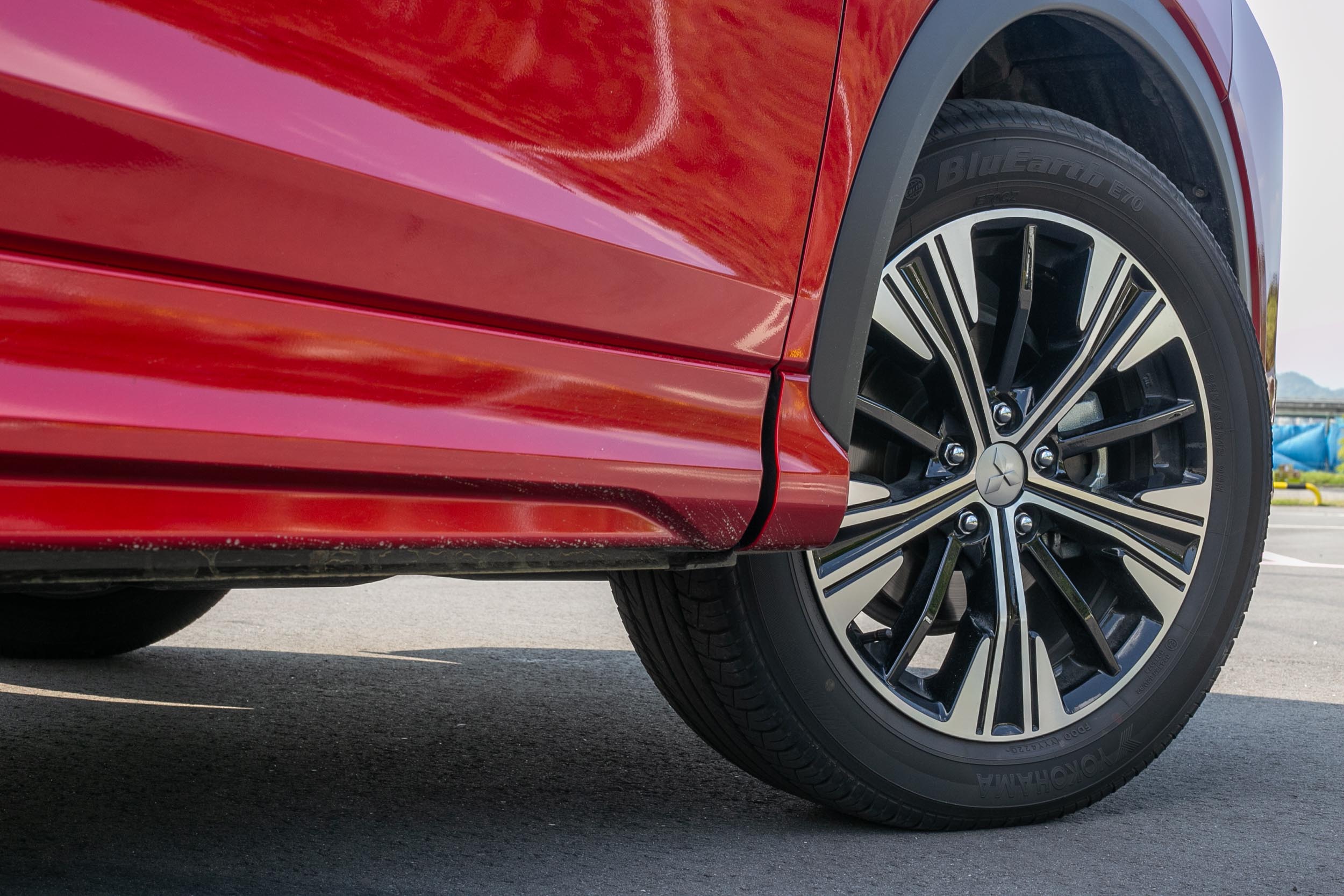 Eclipse Cross 全車系皆配備 225/55 R18 胎圈規格。