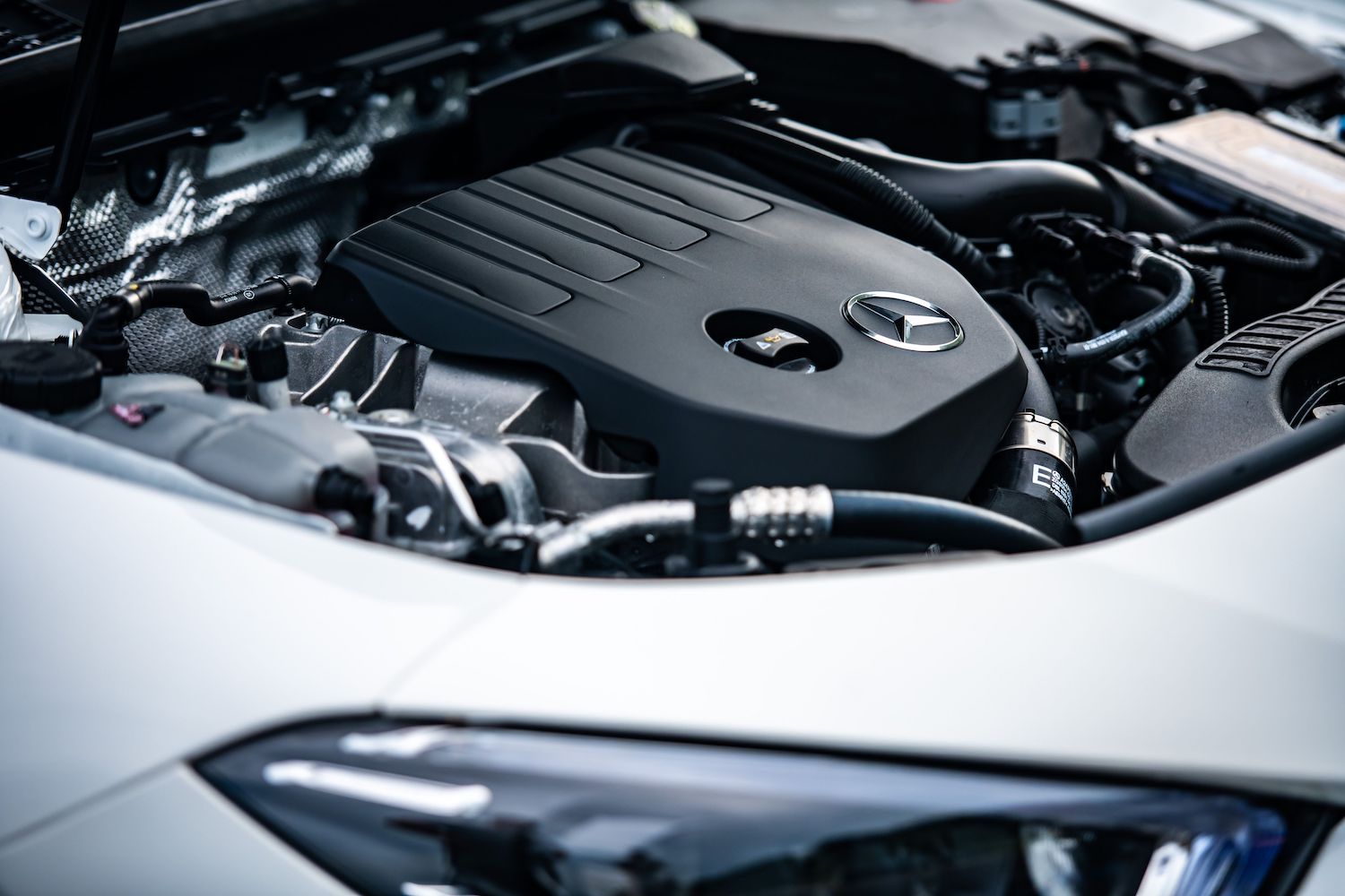 全新直列四缸渦輪增壓汽油引擎提供更佳的動力及效能表現。