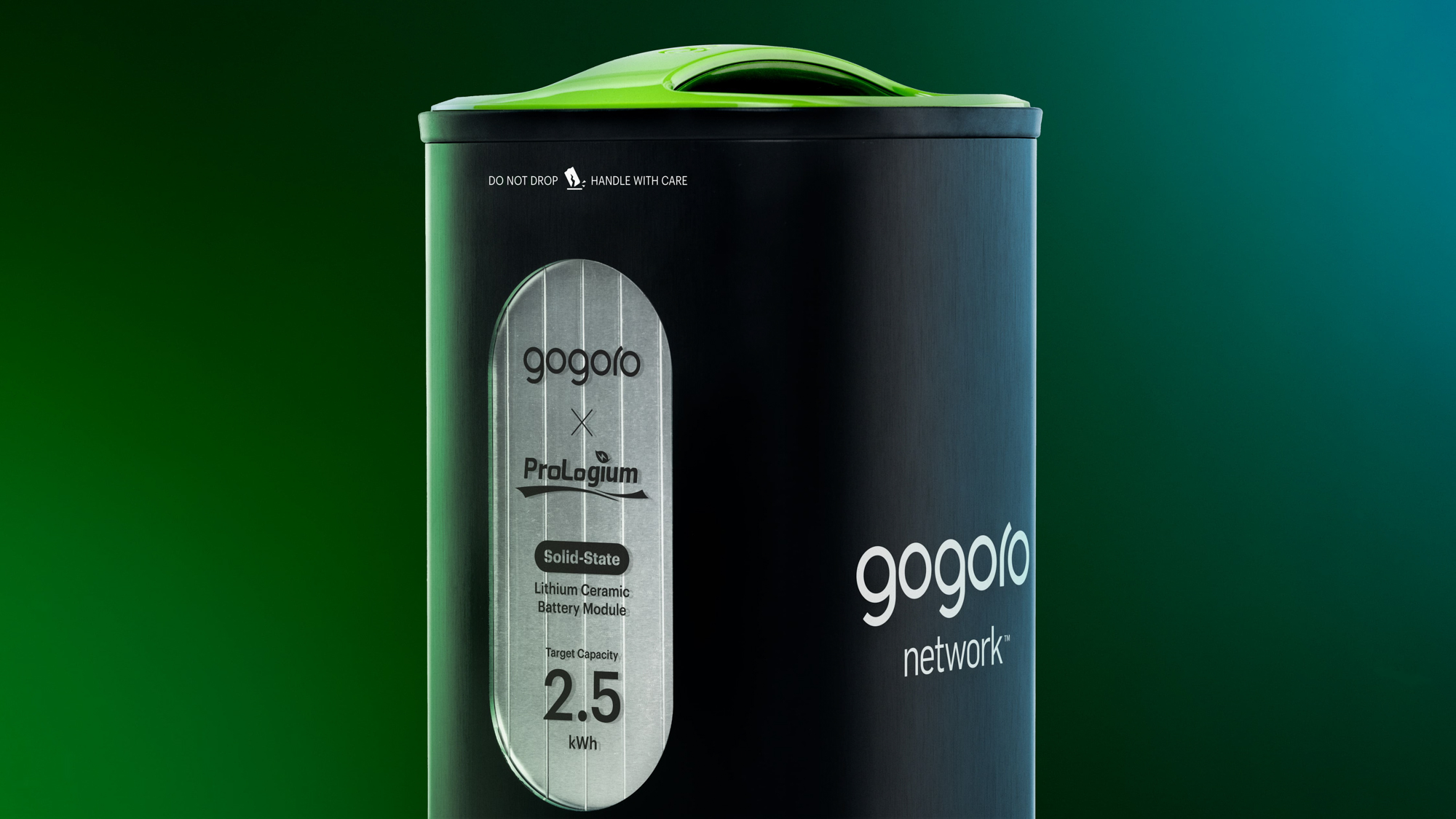 能量密度更高更安全！Gogoro 攜手輝能科技打造全球首顆換電機車專屬「固態智慧電池原型」