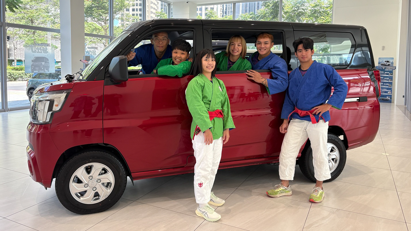 CMC J SPACE 乘載國家的力量 化身選手接駁車