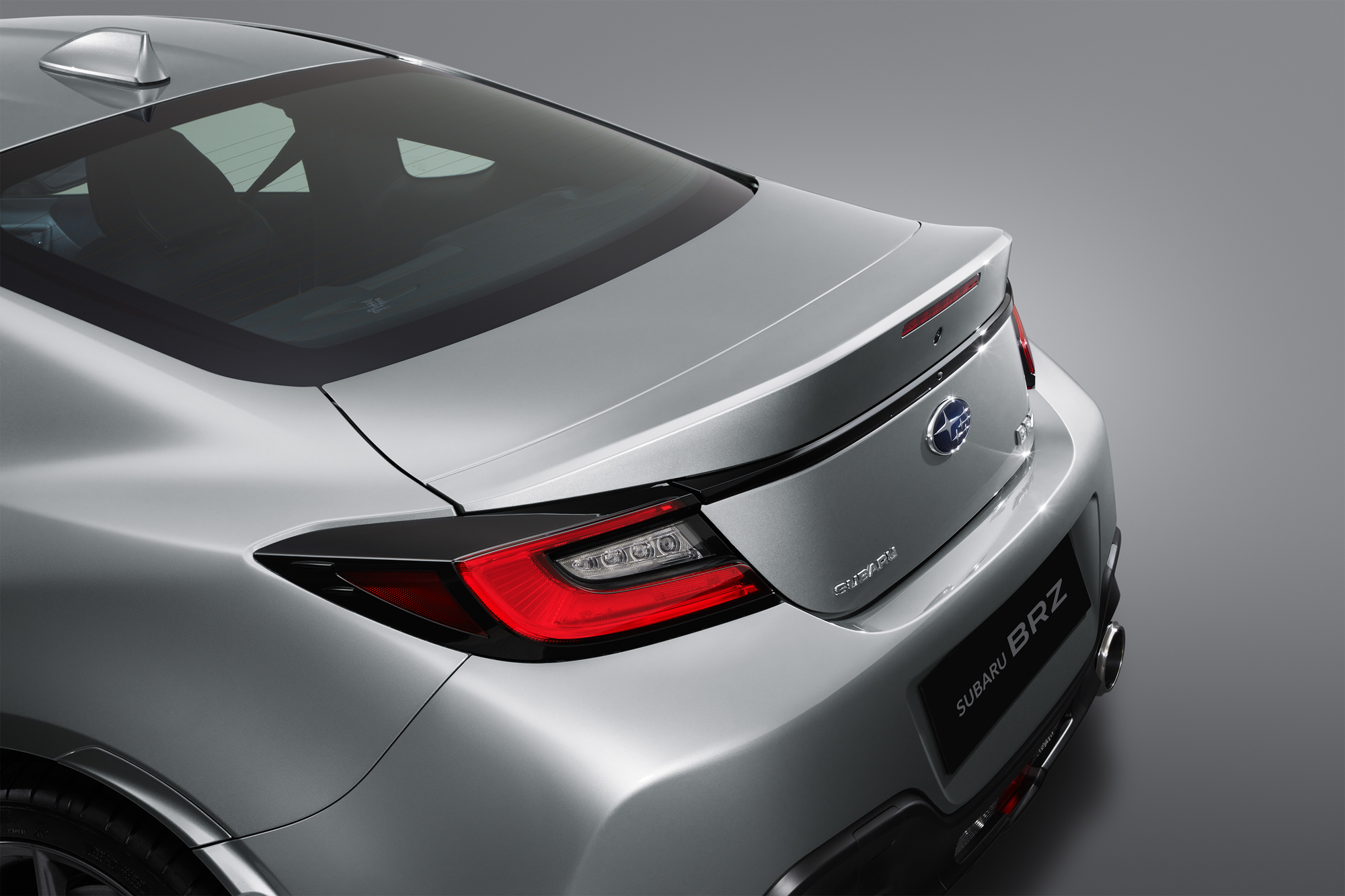 鴨尾擾流尾翼。