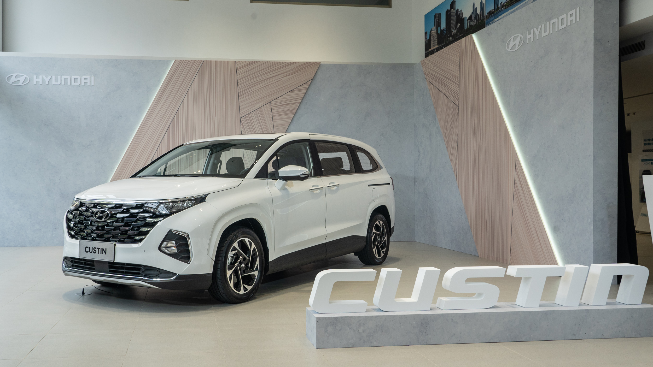訂單飆破 800 張！Hyundai Custin 超過 85% 買家選擇直接攻頂