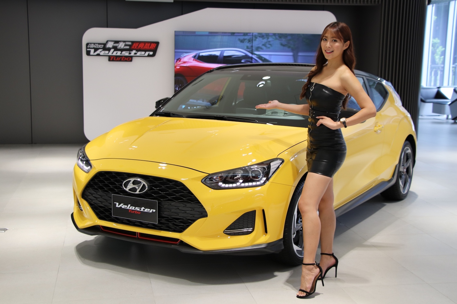 全新 Veloster 擁有類 Coupe 與 HatchBack 外型。