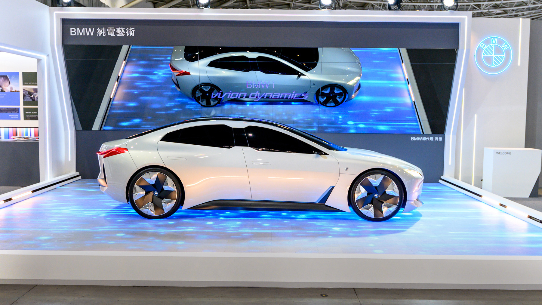 台北車展沒看夠？BMW i Vision Dynamics 概念車本週末以藝術之名回歸南港展覽館