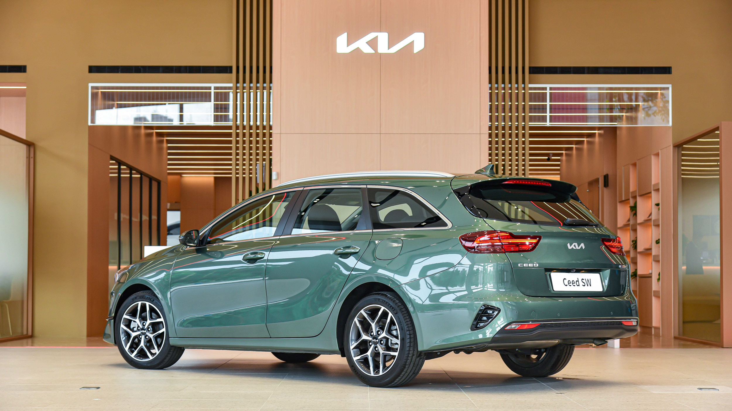 Kia Ceed Sportswagon 25 年式編成 112.9 萬起發表上市！
