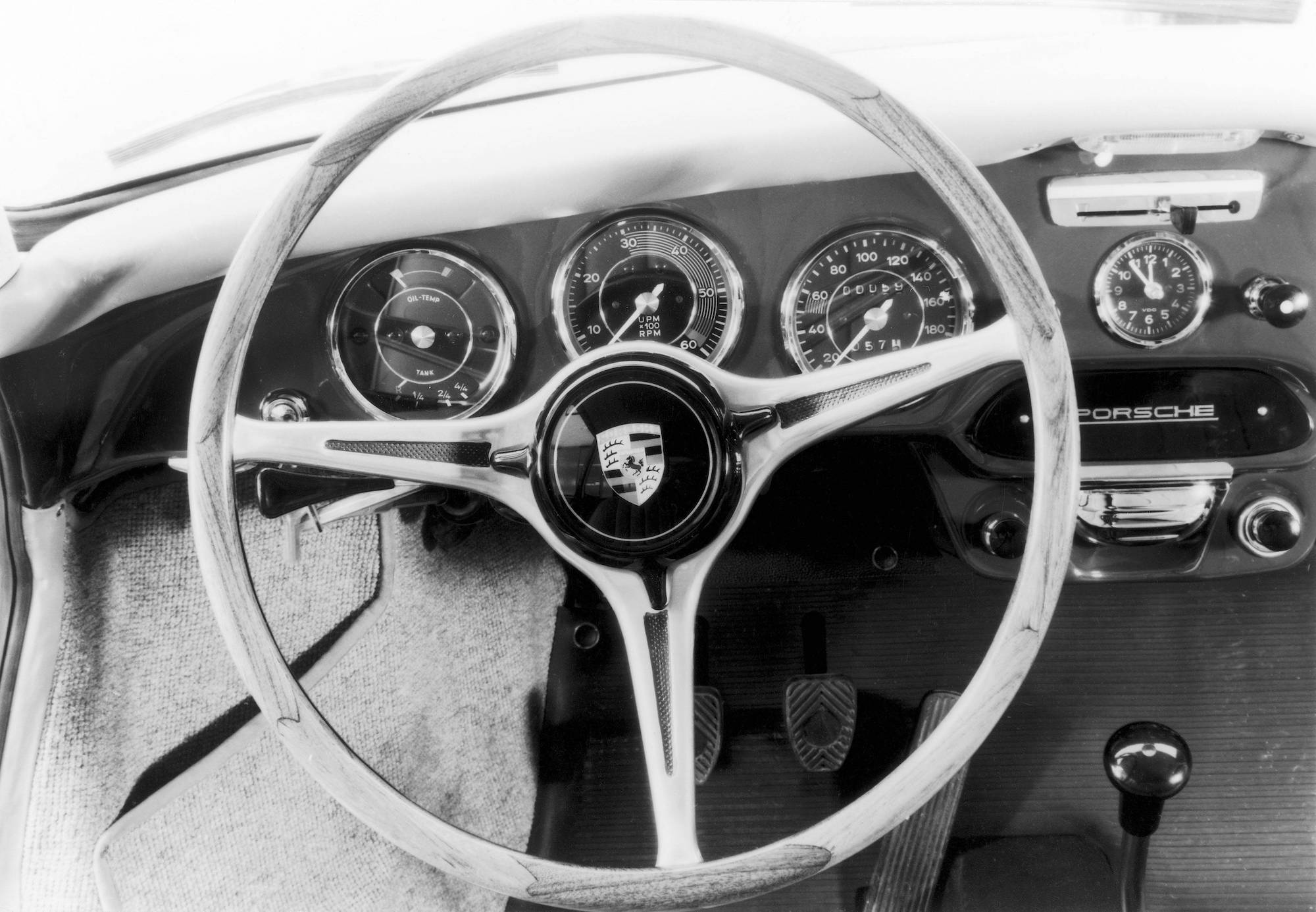 1964 年 Porsche 356 C 方向盤。