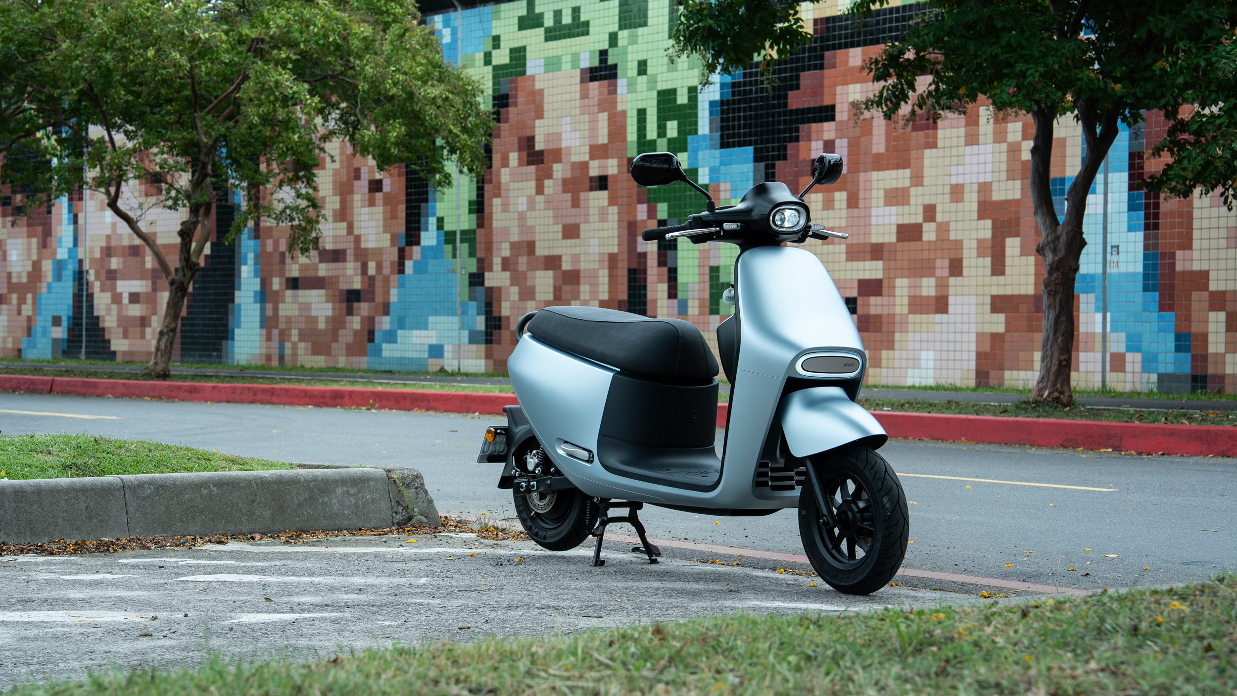 大馬力卻更溫柔？Gogoro Luna試駕！寬容度超乎預期，重拾品牌信任方為關鍵