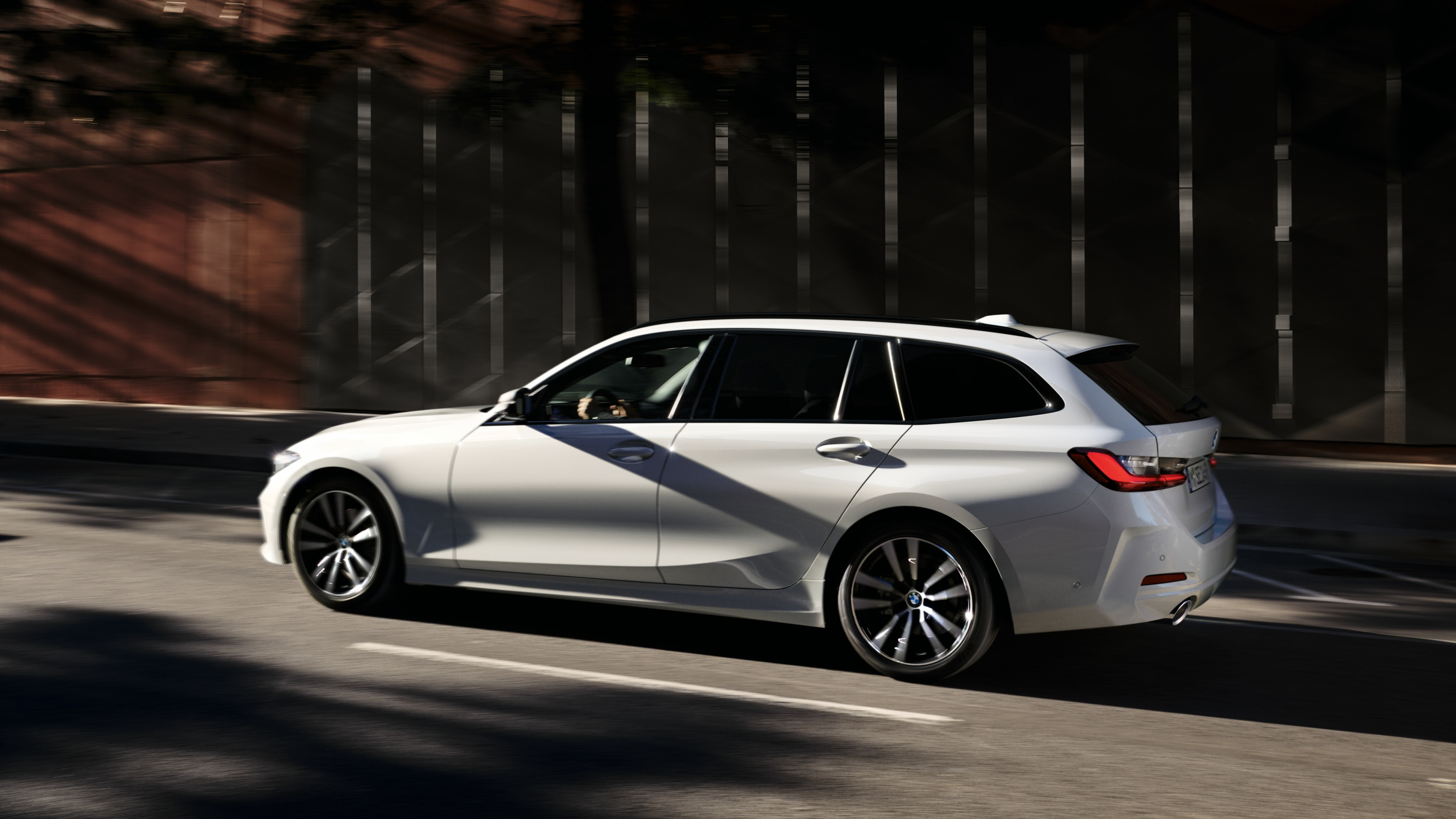 BMW 318i Touring 199 萬起限量 20 台販售！