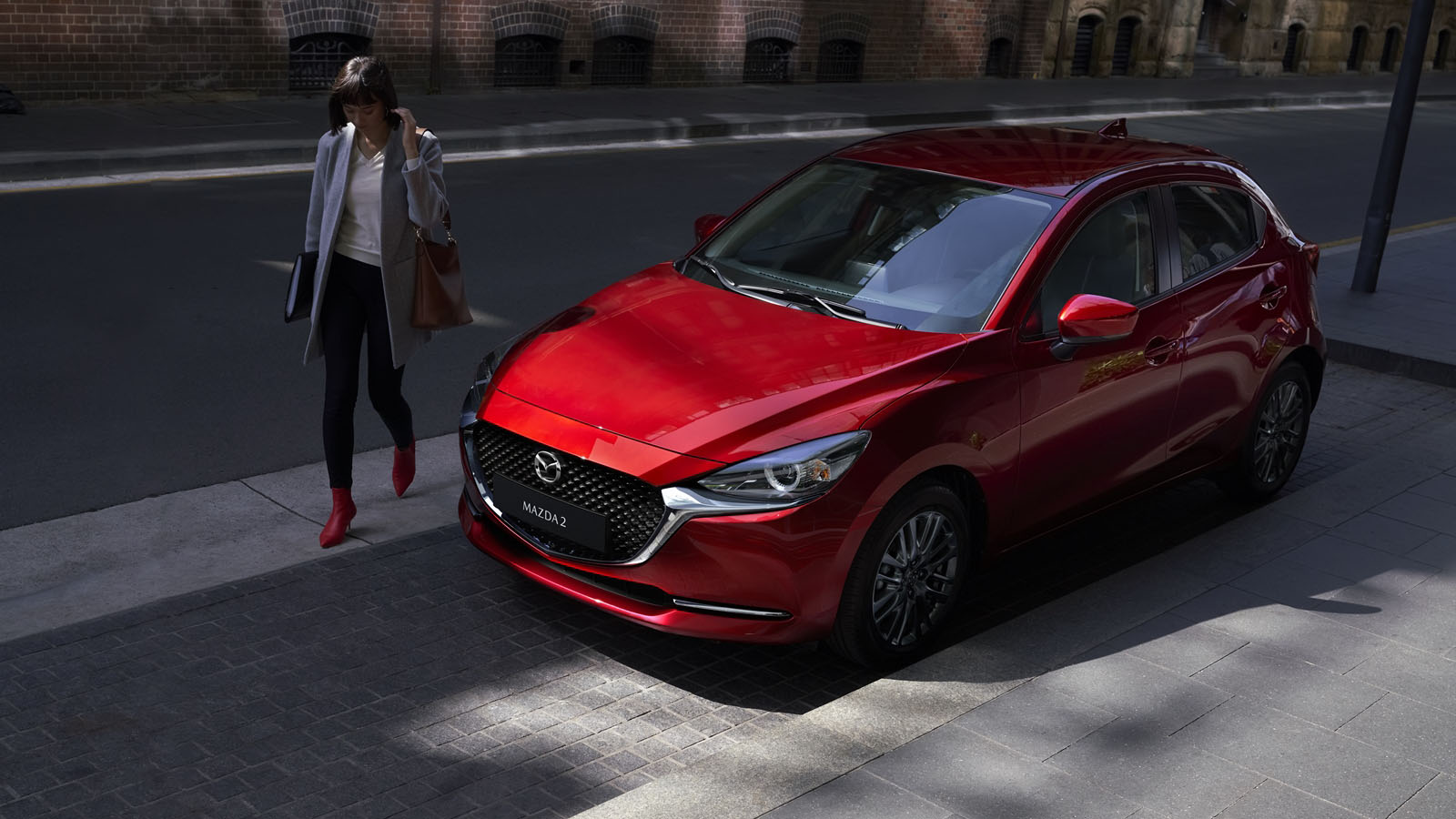 小改款 Mazda2 74.9 萬登場，4 月開始交車