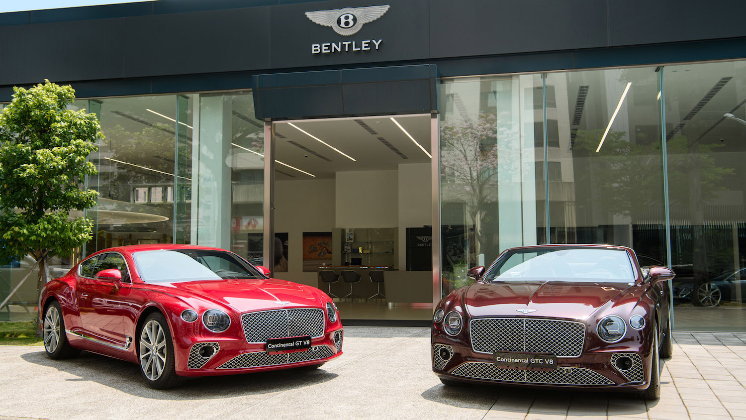 全新 Bentley Continental GT V8 雙門、敞篷車型 1,180 萬起正式登台