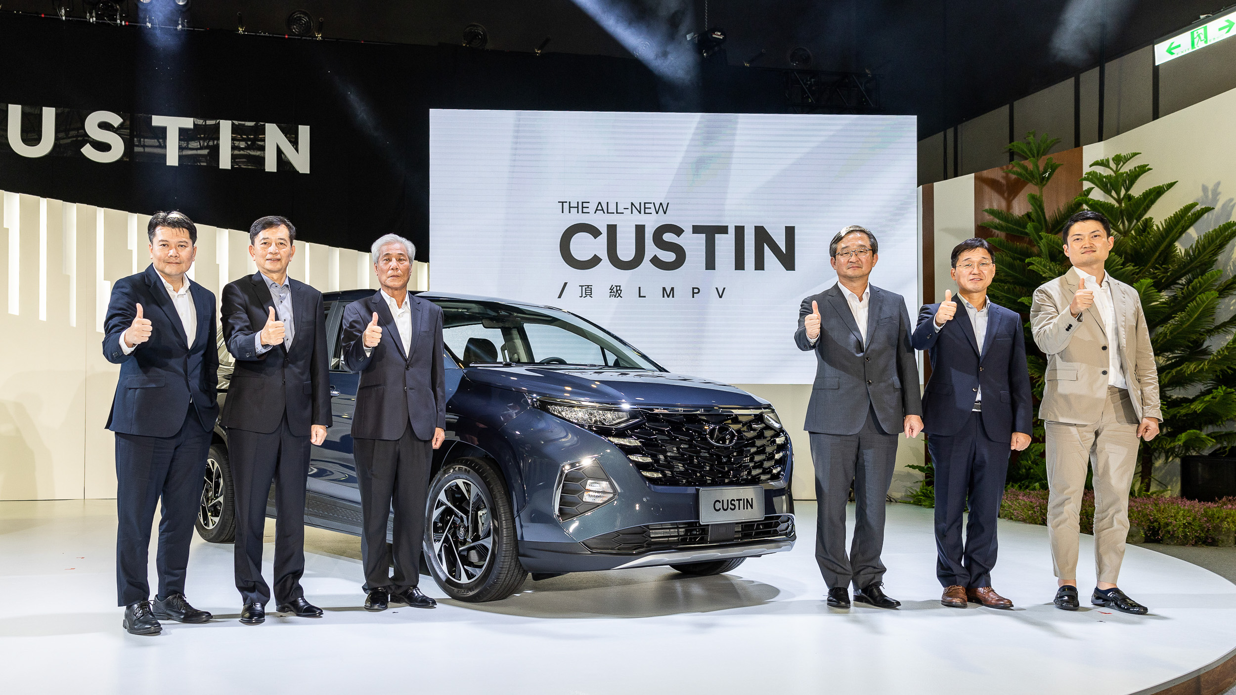 左起 南陽實業 詹醒昇 副總經理、南陽實業 徐伯達 總經理、三陽工業暨南陽實業 吳清源 董事長、駐台北韓國代表部 鄭炳元 大使、HMC亞太地區 許俊行 常務、HMC亞太地區 金民護