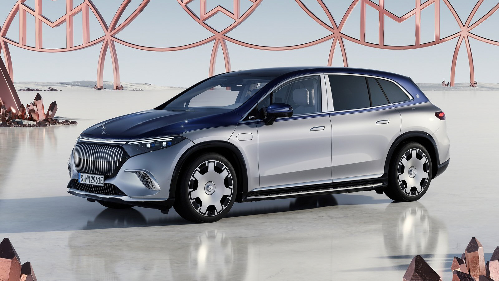 Mercedes-Maybach 首款純電旗艦休旅 EQS SUV 上海車展全球首演
