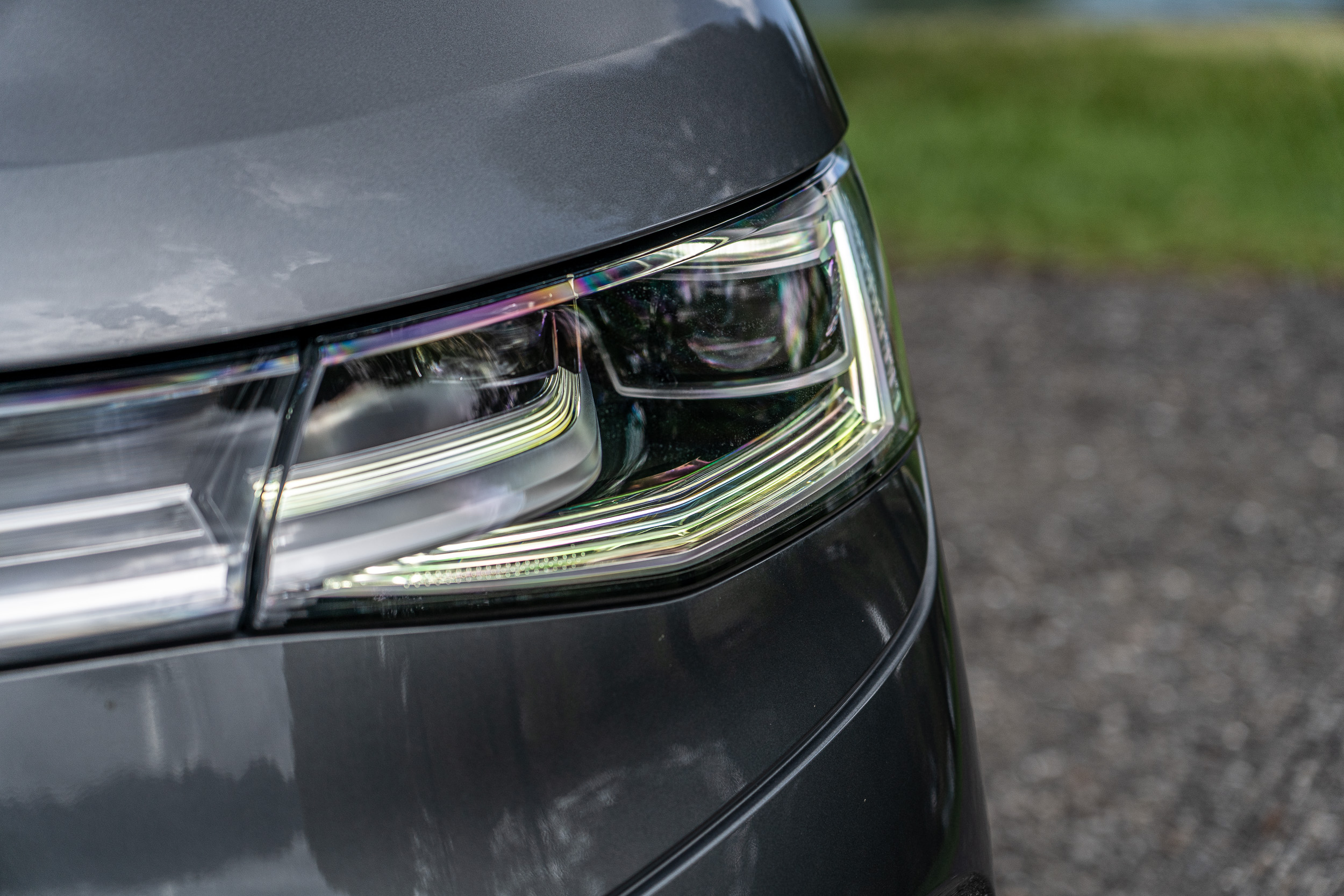 IQ. LIGHT 為本車標配。