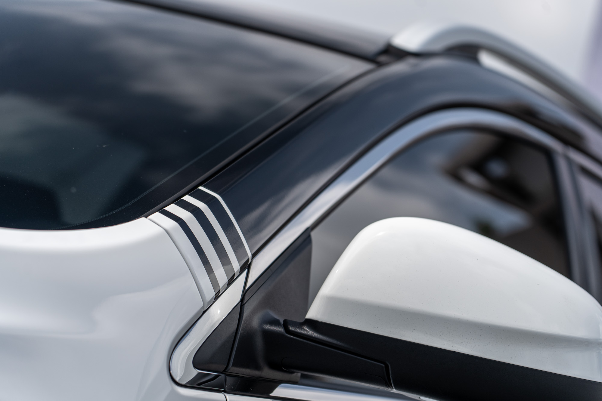 2 Tone 顏色處理讓本車的懸浮感更加強烈。