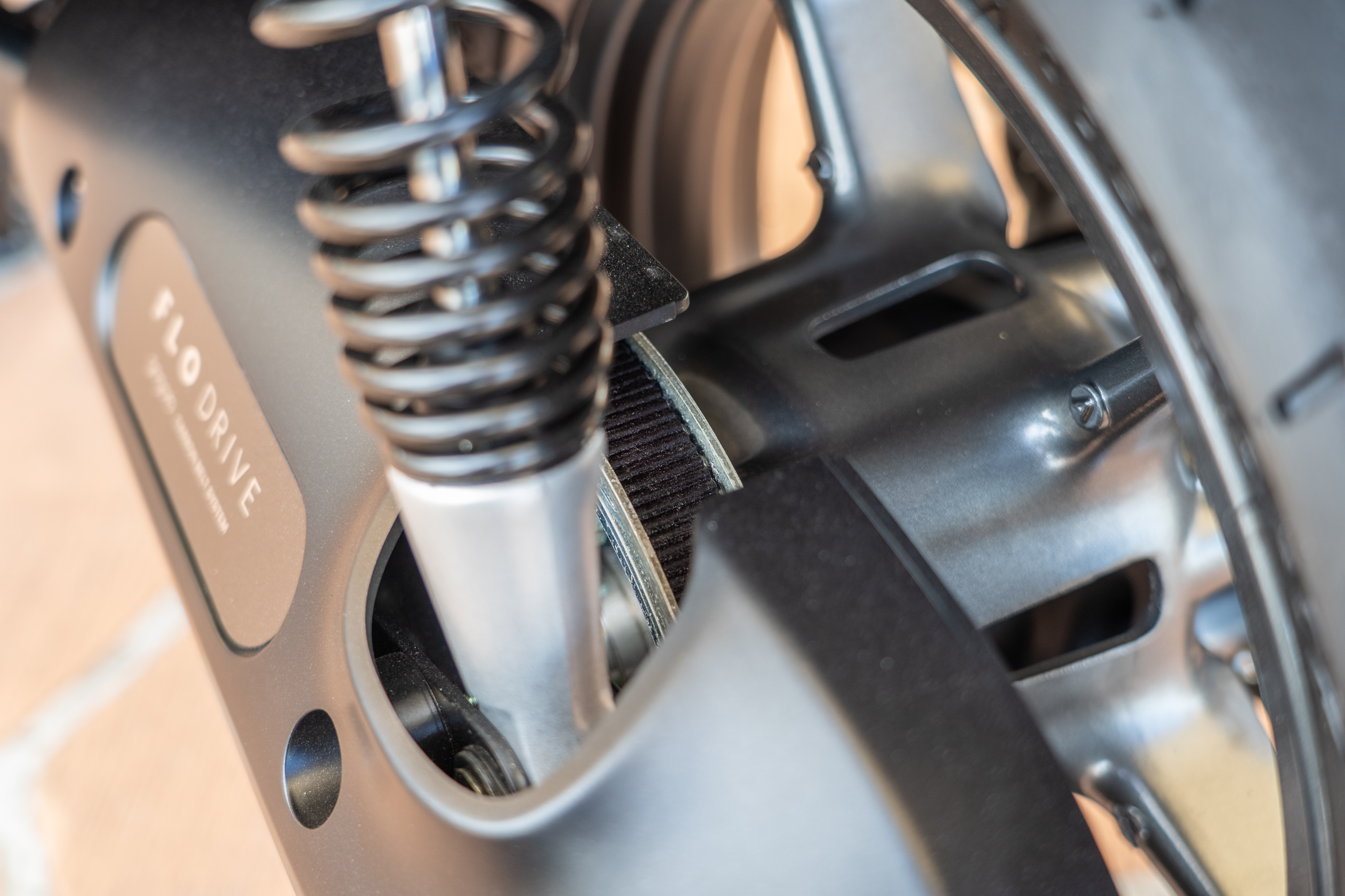 VIVA XL 提供鏈條與皮帶等不同版本選擇。